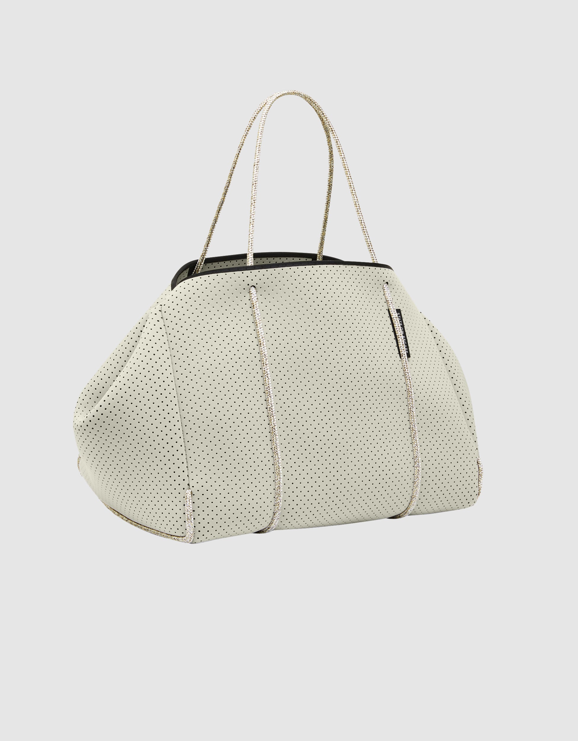 Escape tote in putty/sage green – State of Escape