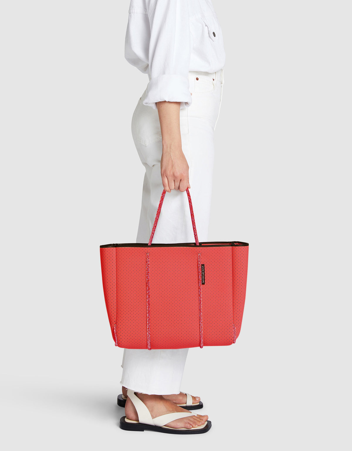 Flying Solo tote in guava