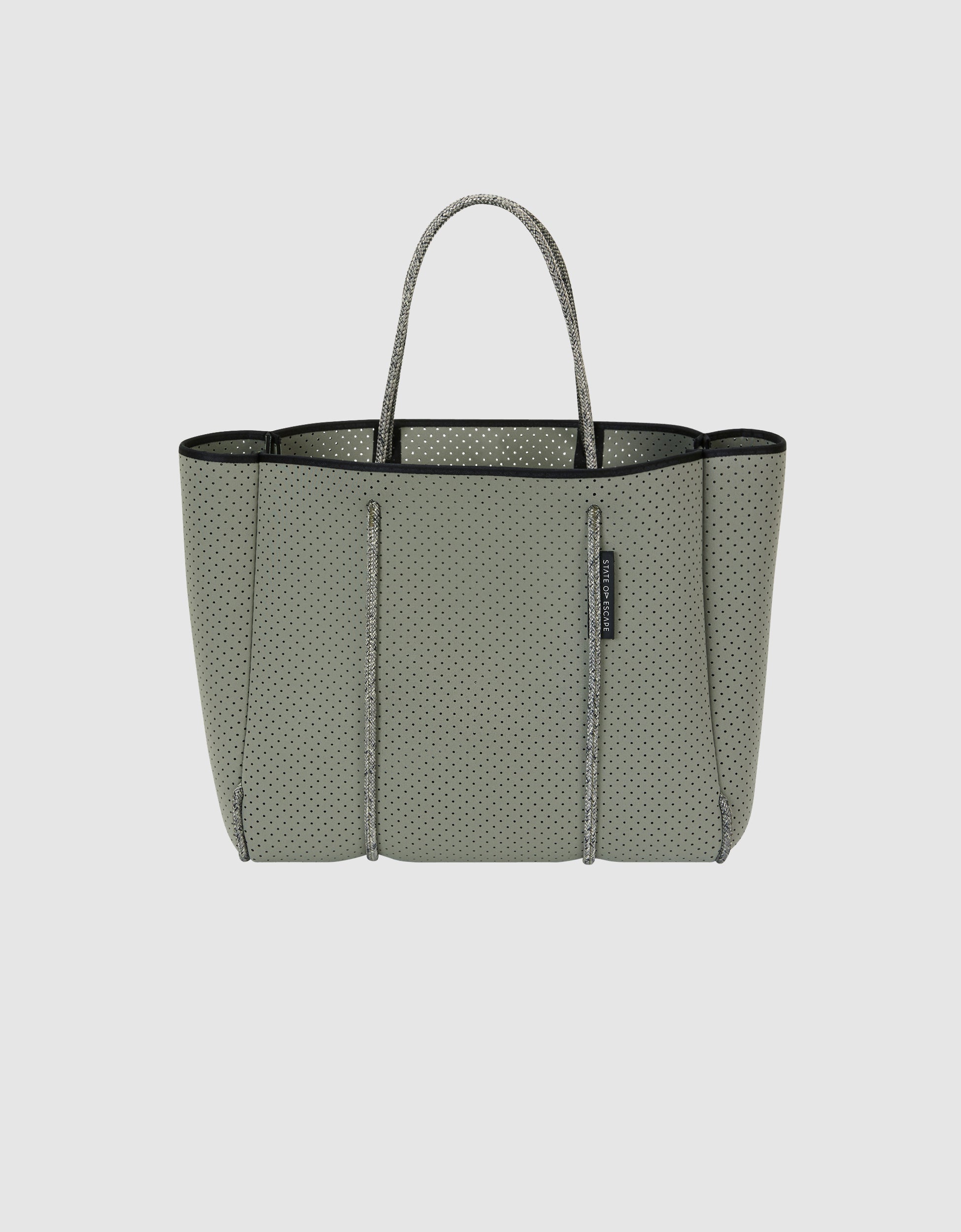 Flying Solo tote in sage green