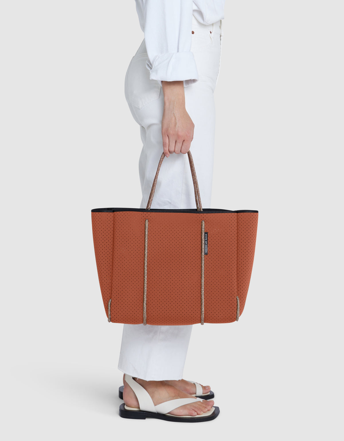 Flying solo tote in terracotta