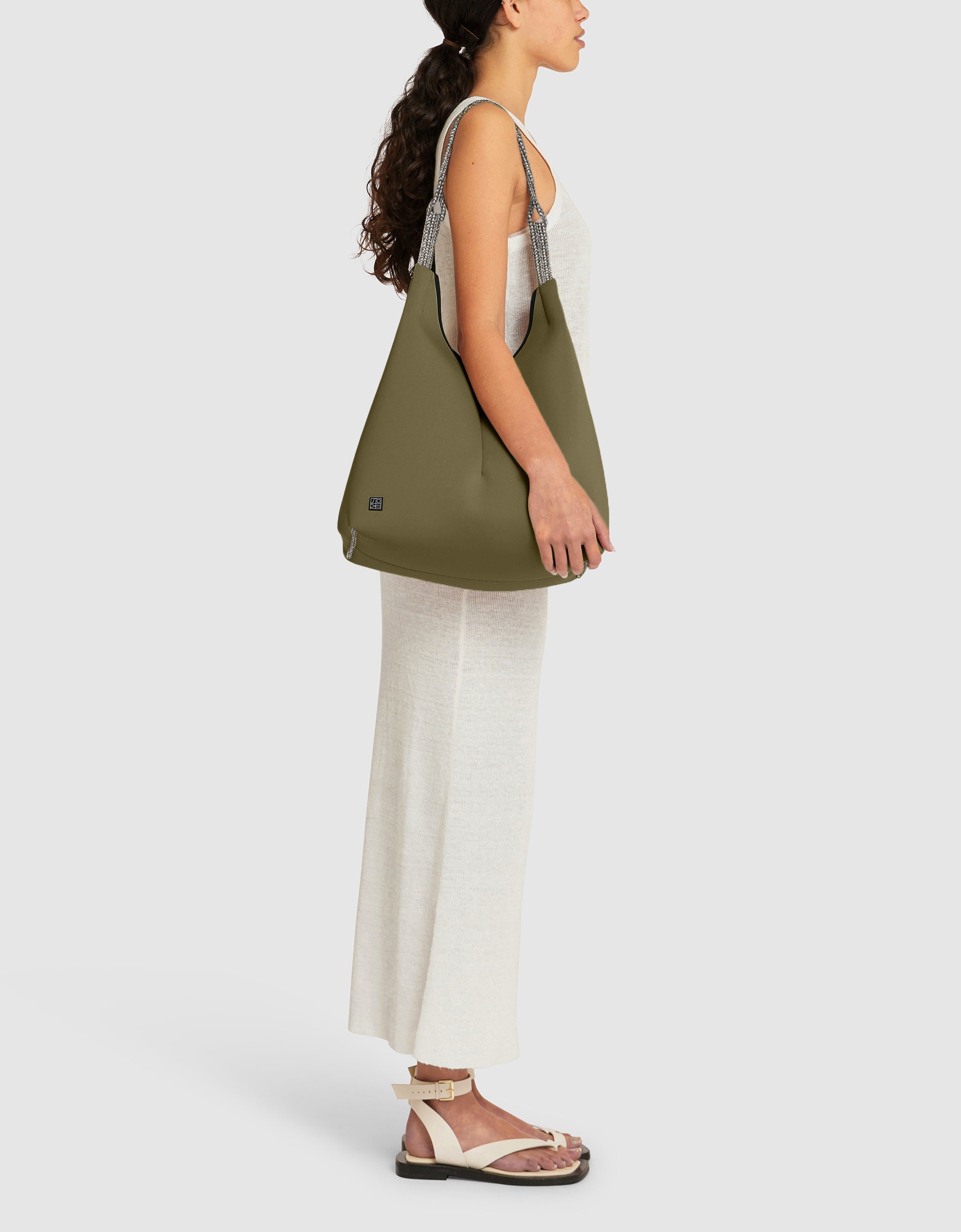 Solstice tote in shadow
