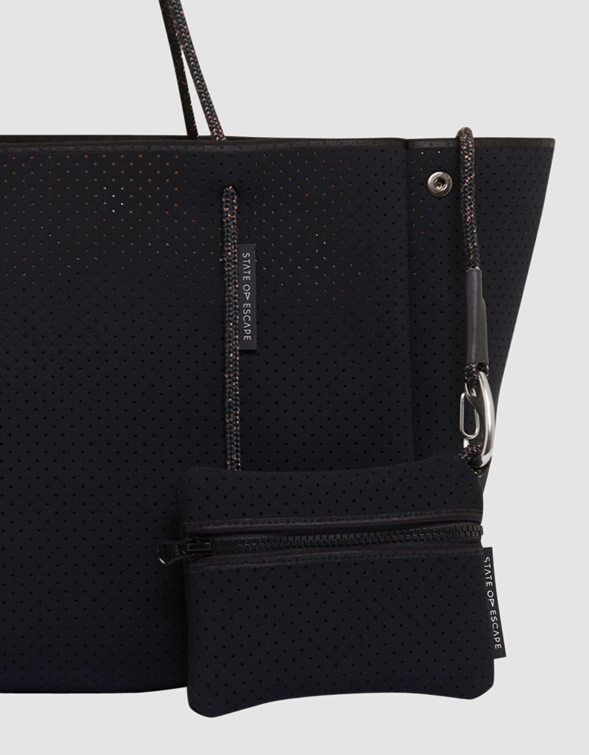 Escape™ tote in black / saddle (dual tone)