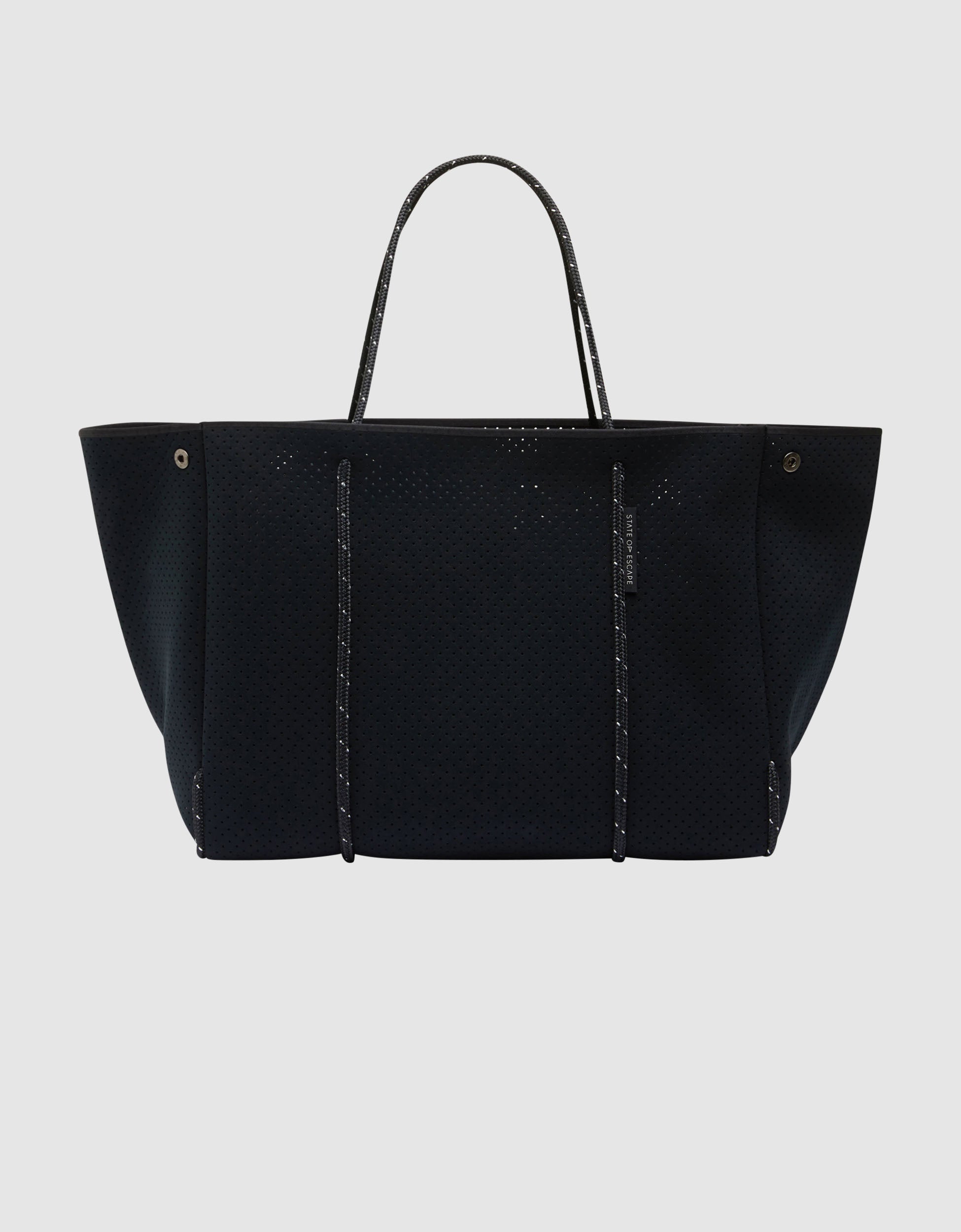 Escape™ tote in highlight fleck black