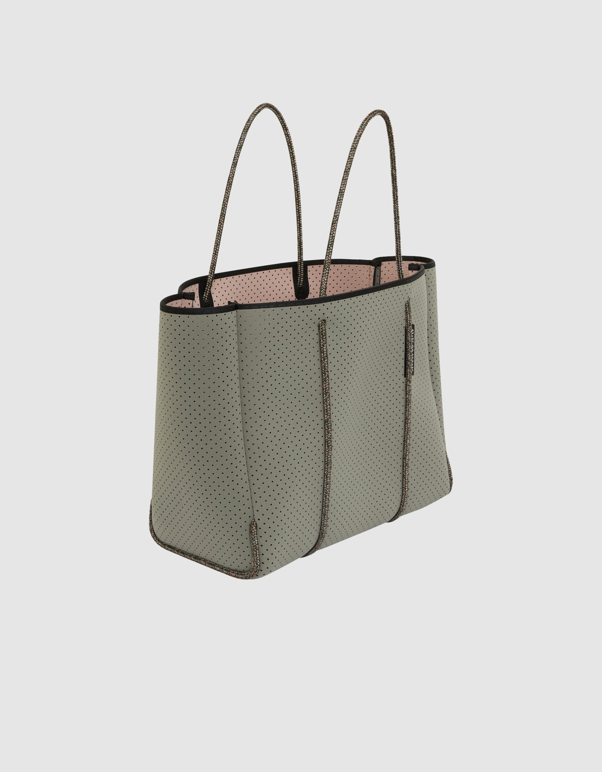 【STATE OF ESCAPE】ツートーンカラー★ Flying Solo tote Flying Solo tote in sage / blush (dual tone) – State of Escape