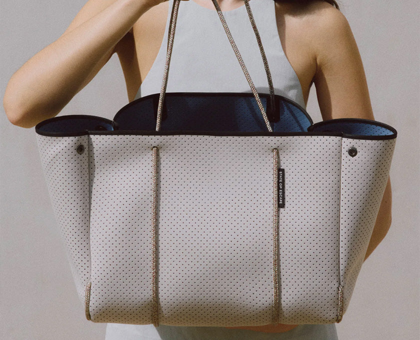 Solstice tote smoky moss