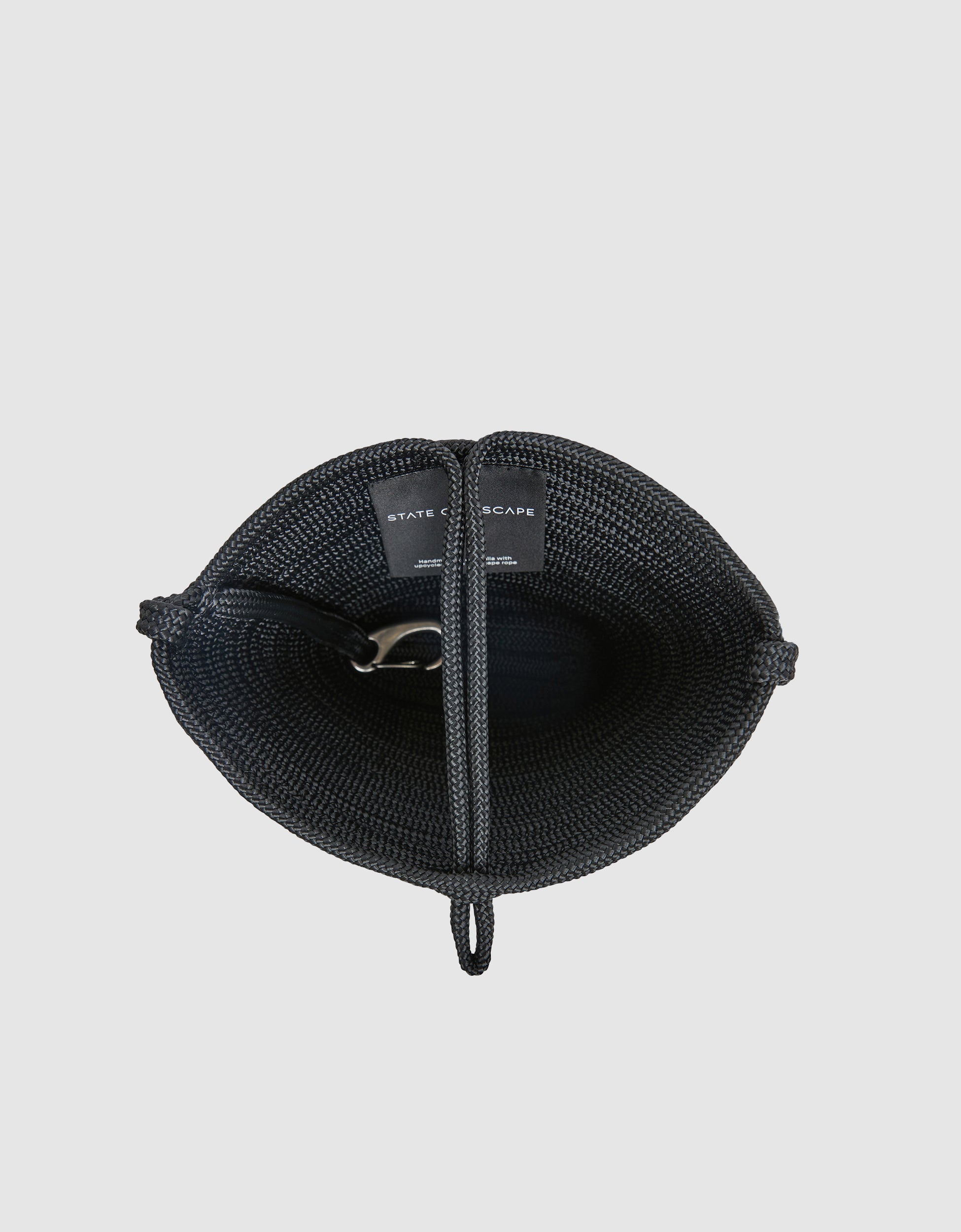 Adrift crossbody in black