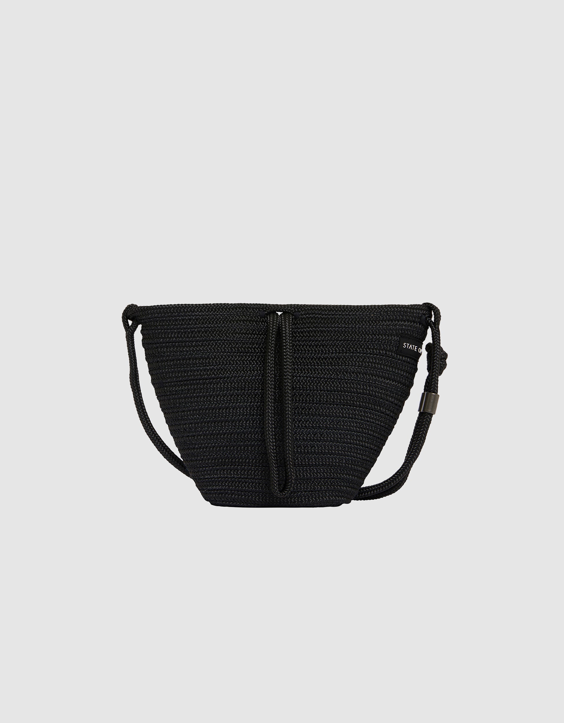 Adrift crossbody in black