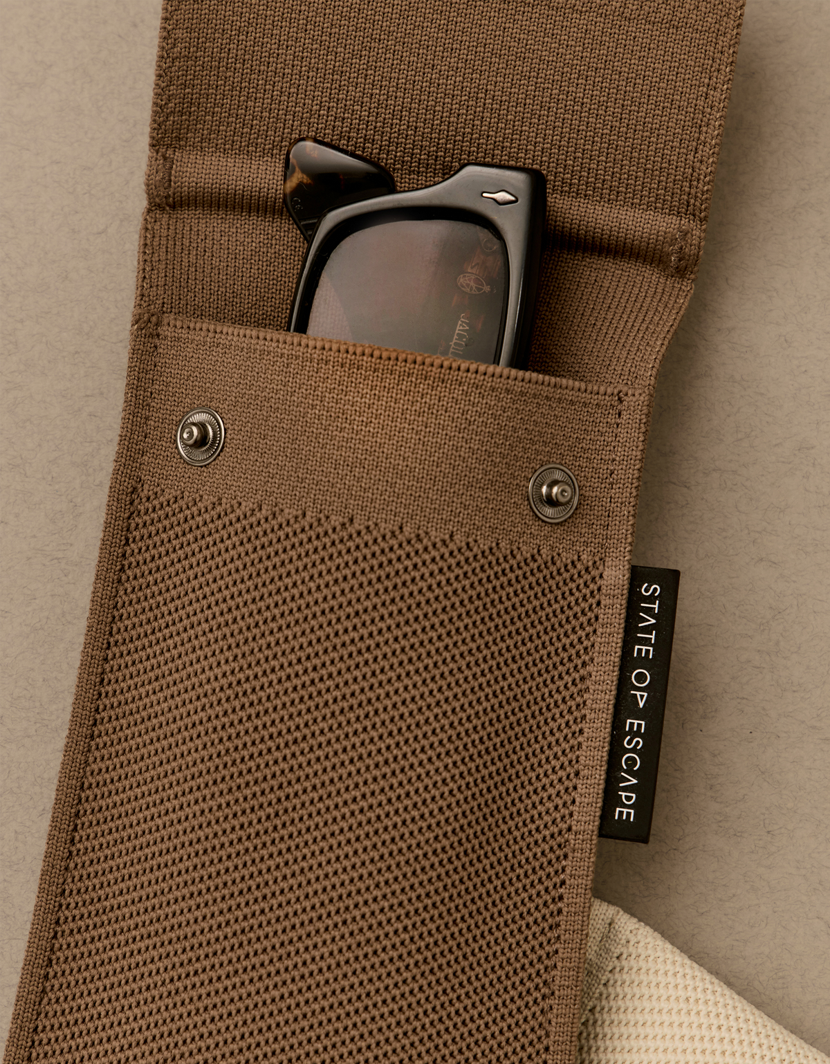 Meridian glasses case black