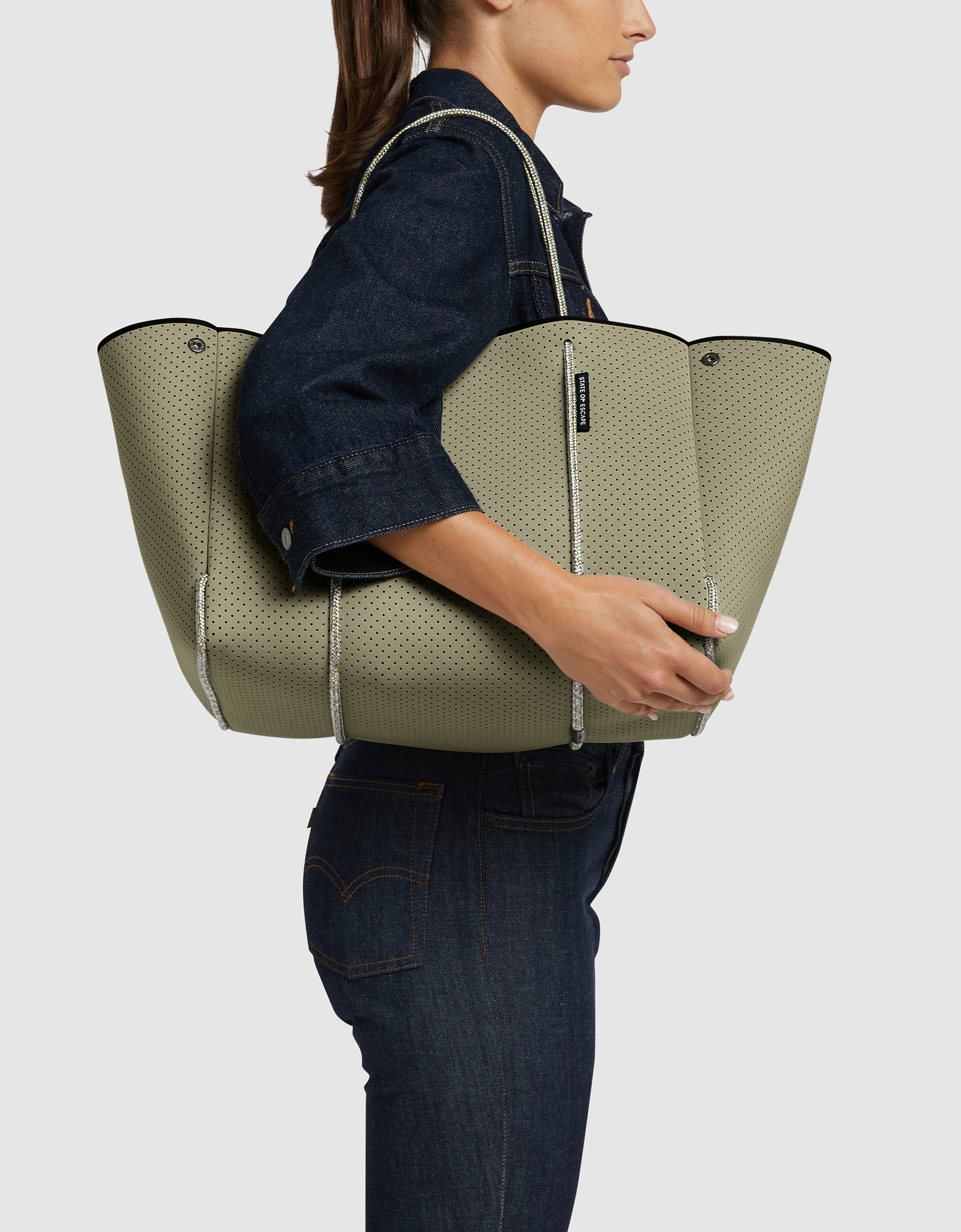 Escape tote in fennel