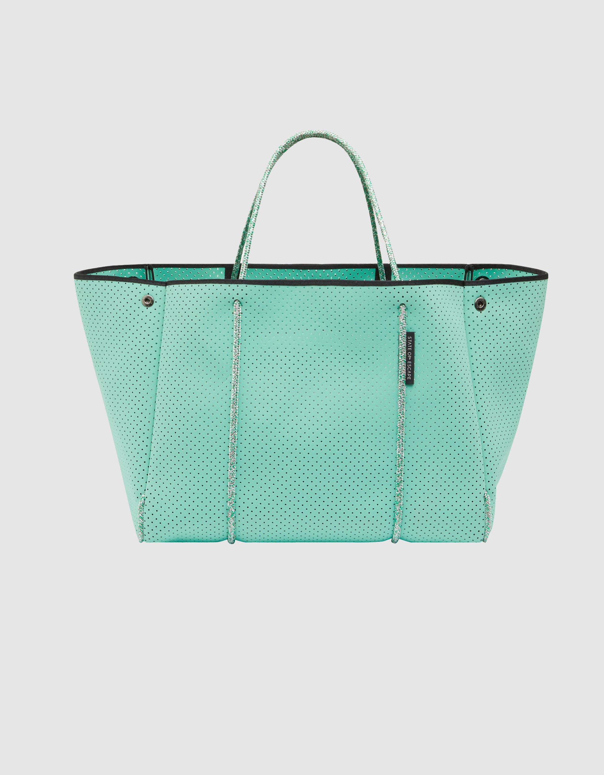 Escape tote