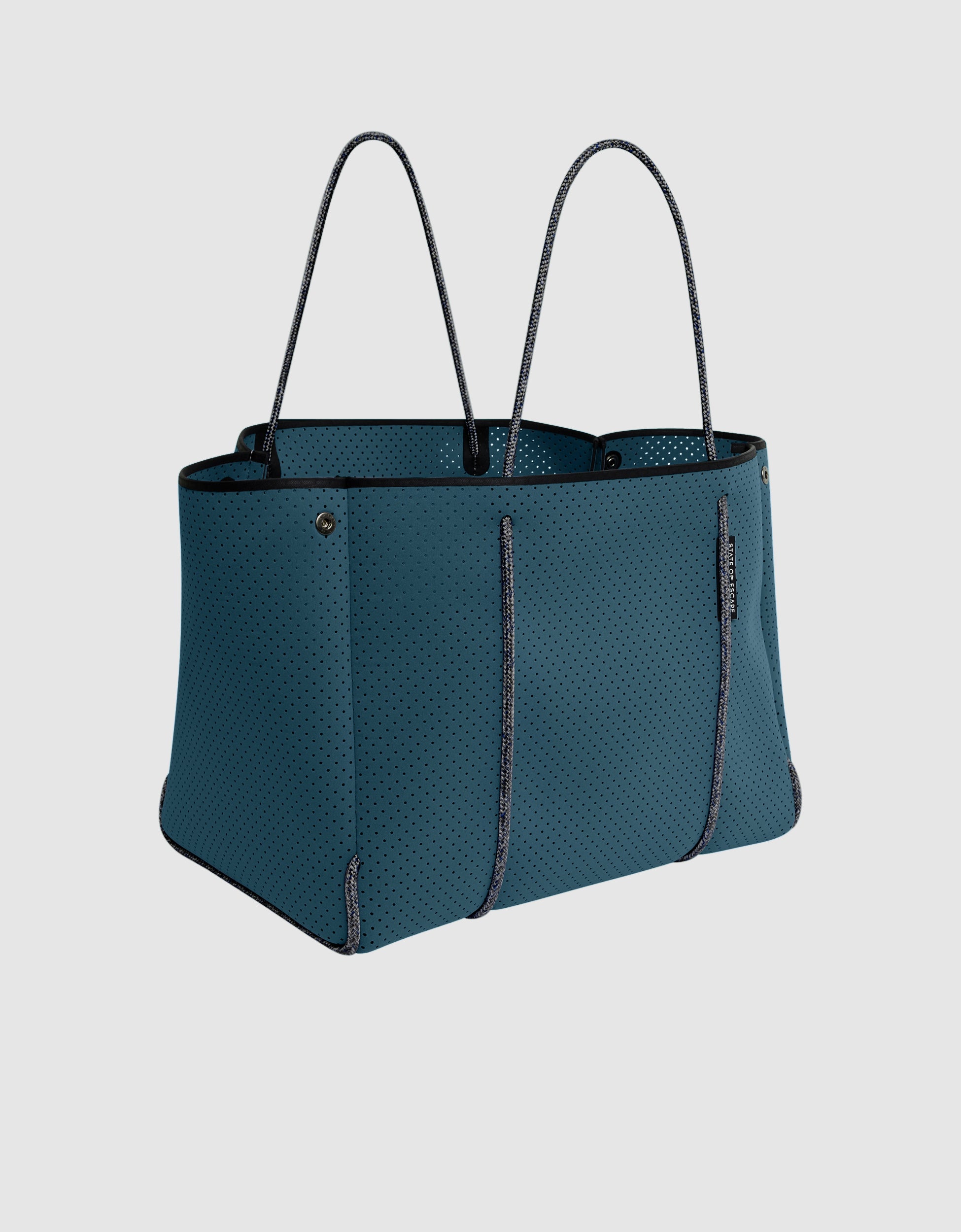 Escape tote in ocean slate