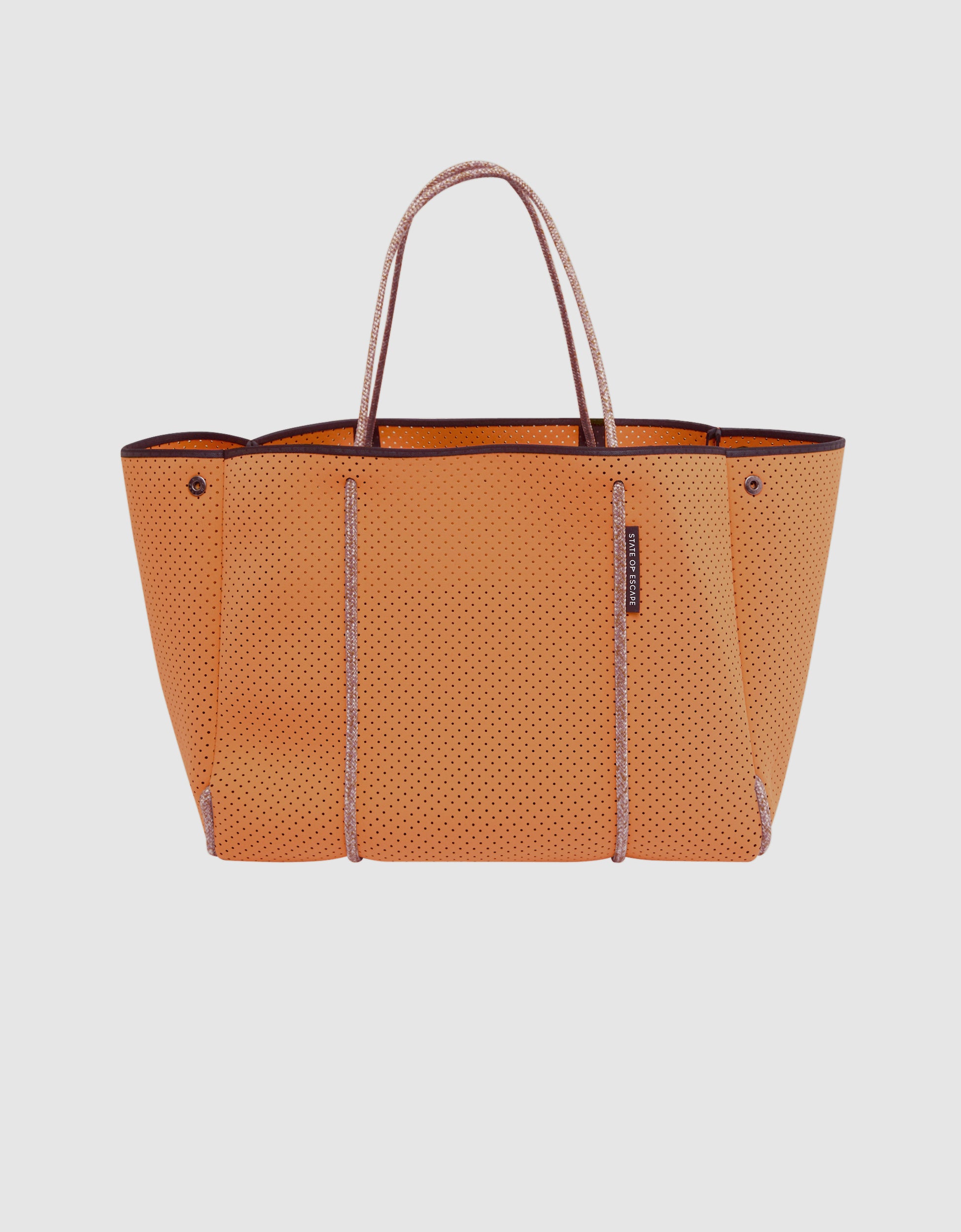 Escape tote in peach haze