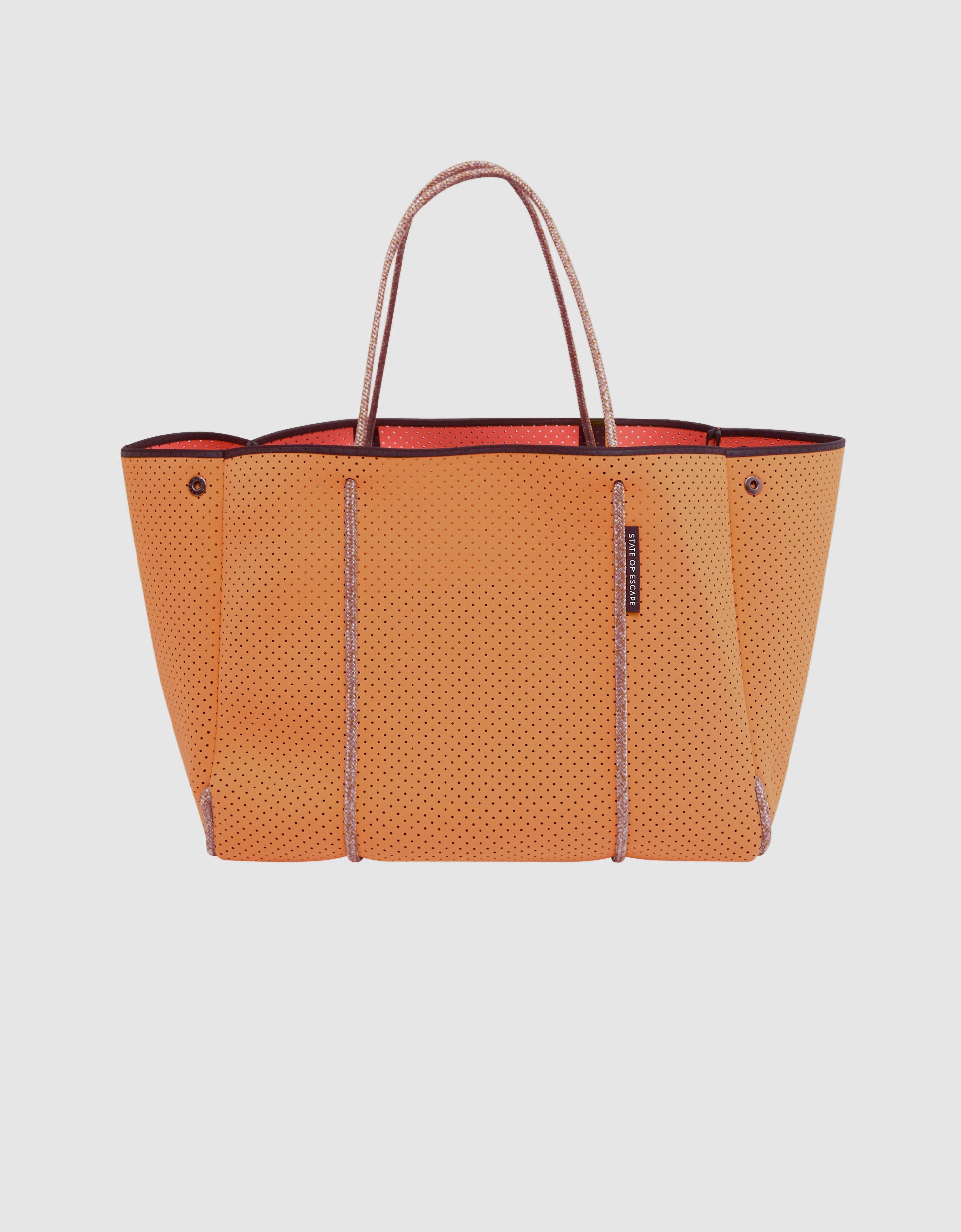 Escape tote in peach haze / guava