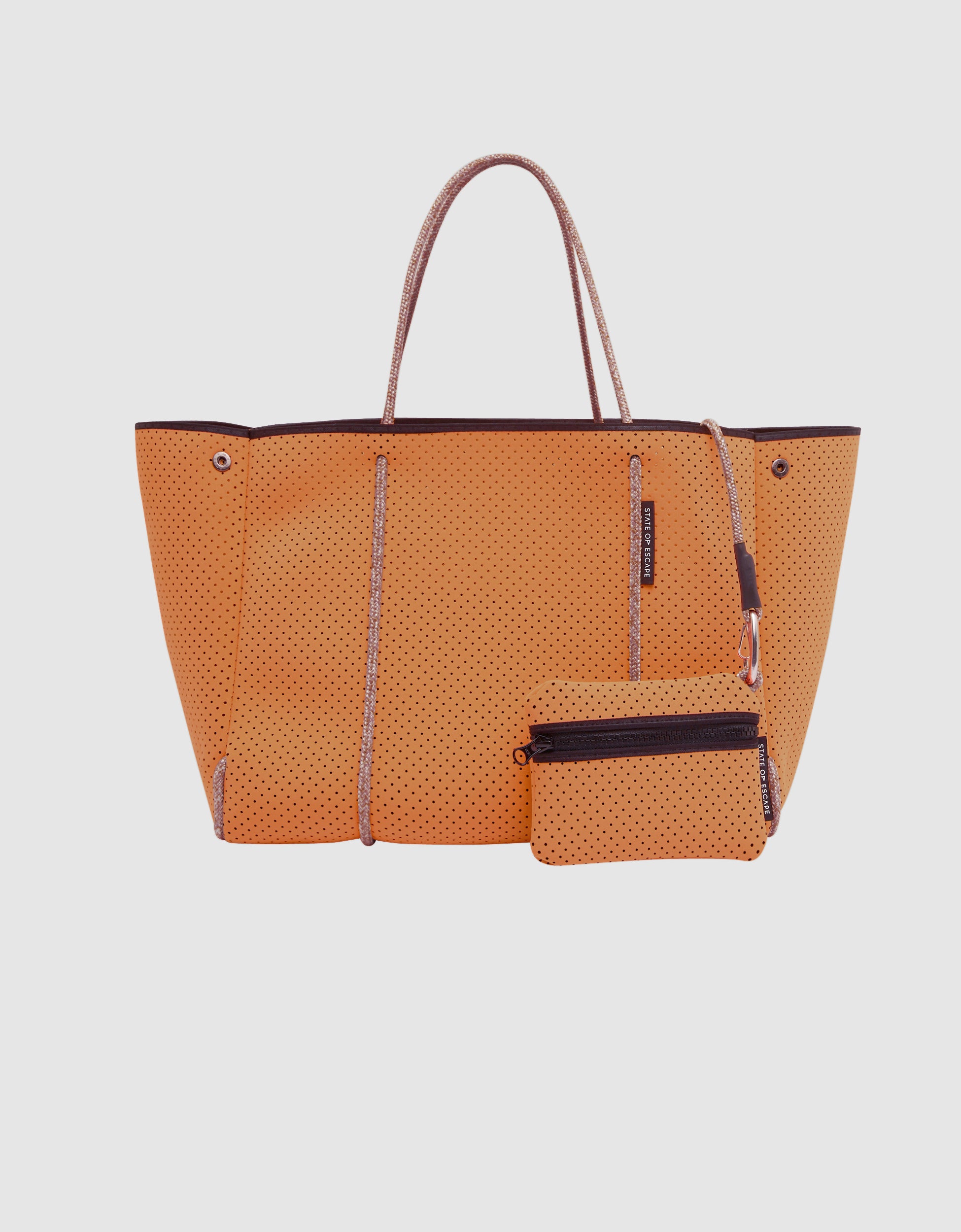 Escape tote in peach haze / guava