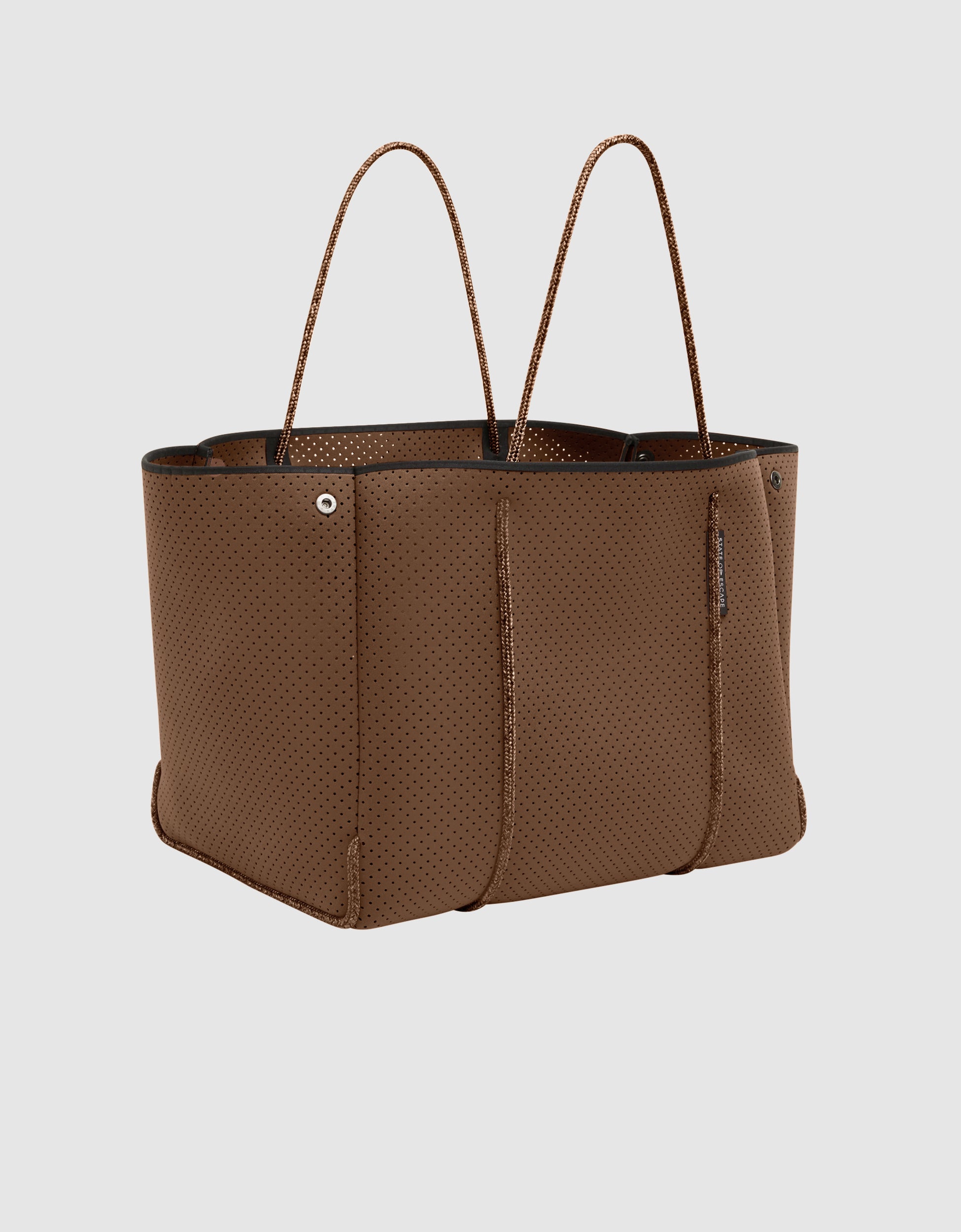Escape™ tote in saddle