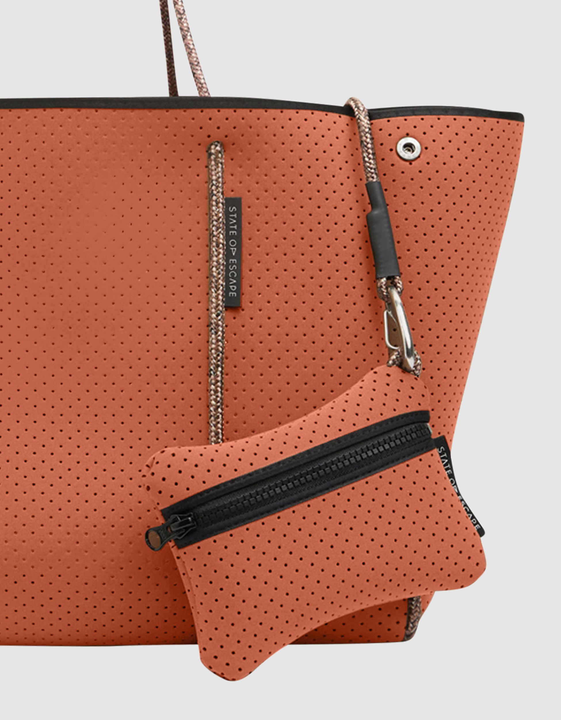Escape tote in terracotta