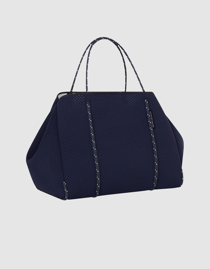 新品　Scoop and Escape Large Tote　navy Scoop and Escape Large Tote navy Escape™ tote Bag in khaki