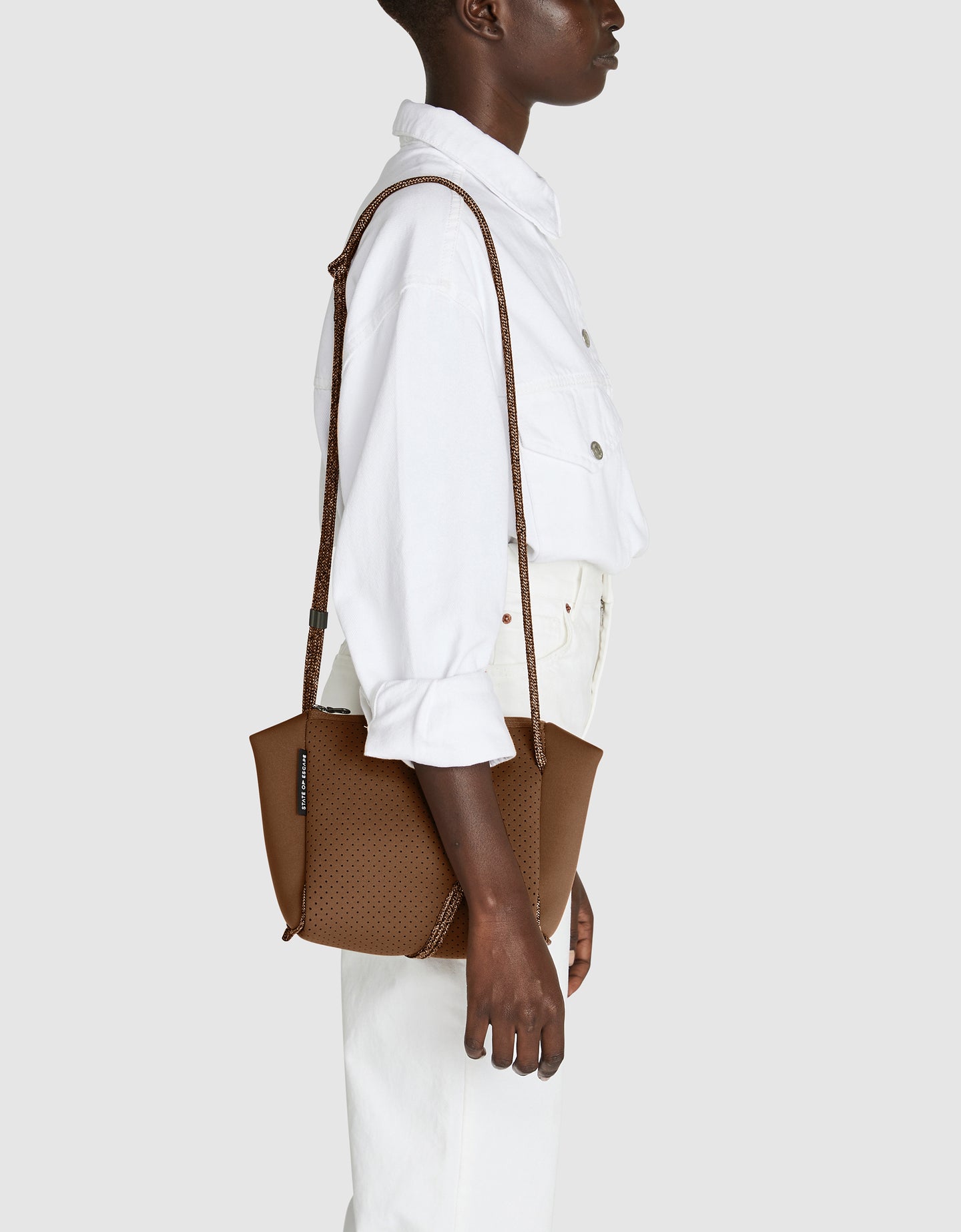 Festival crossbody in saddle – State of Escape