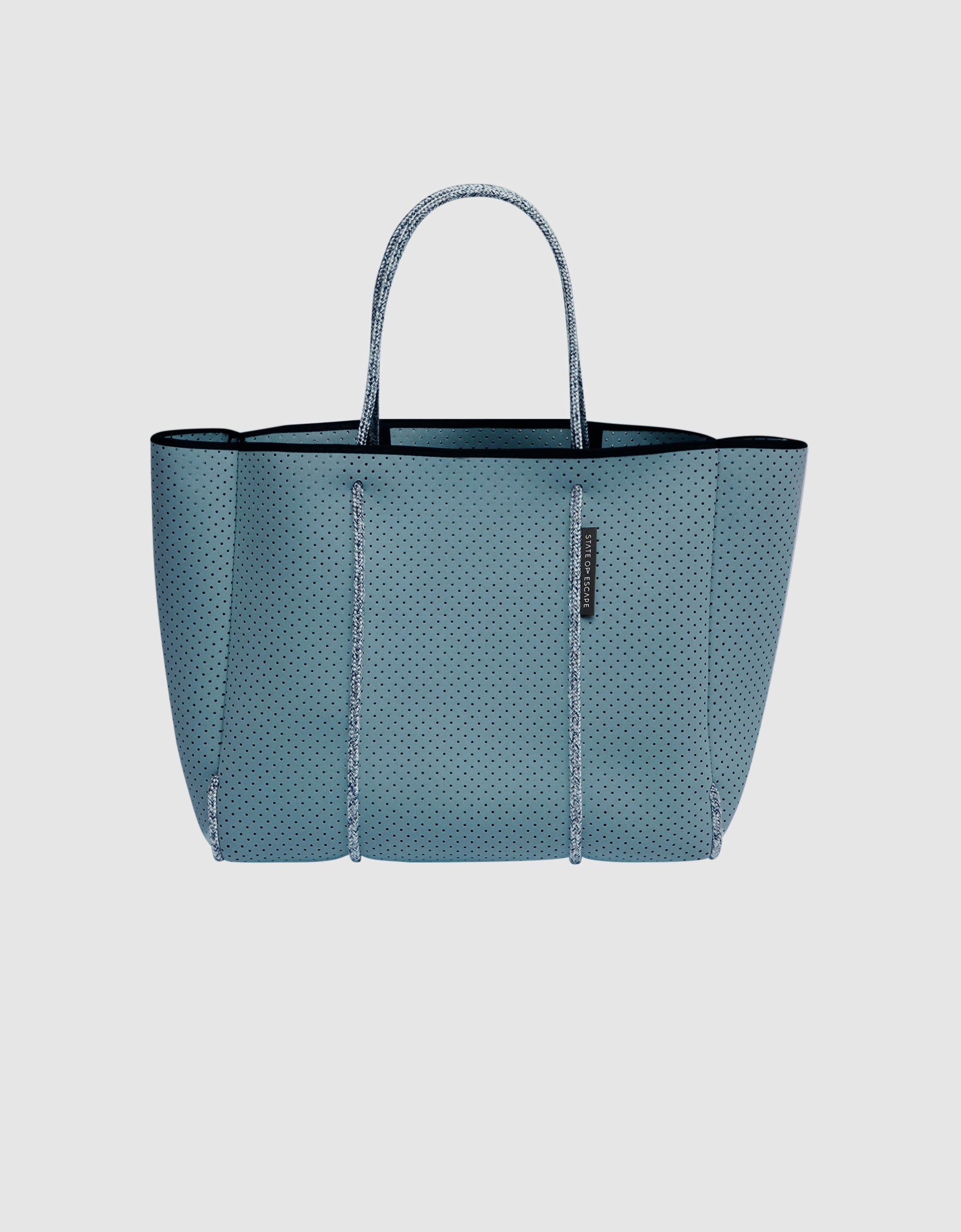 Flying Solo tote in chambray