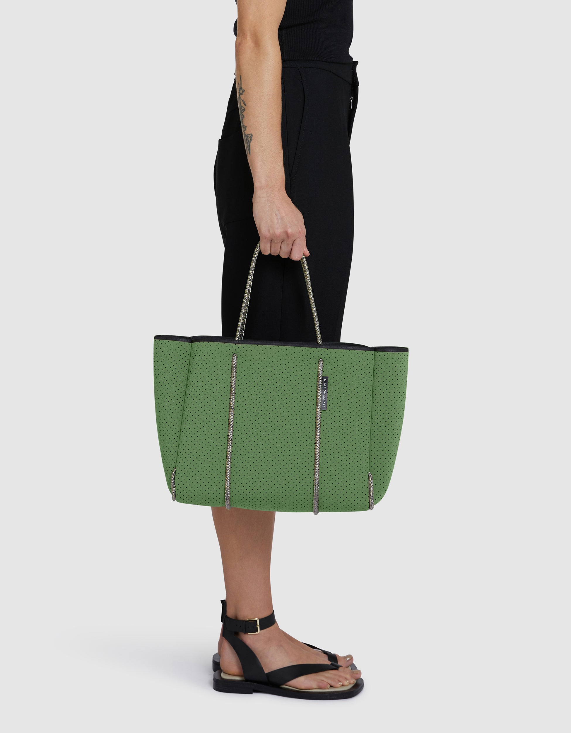 Flying Solo tote in eucalyptus / sea salt