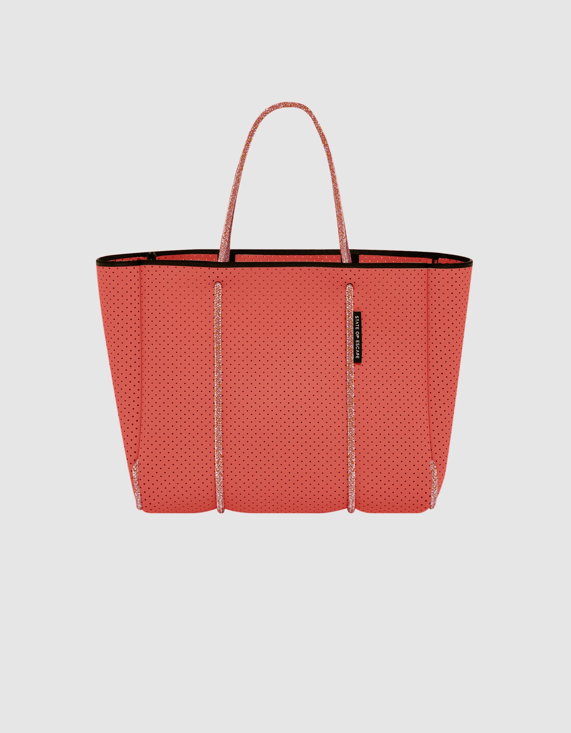 Flying Solo tote in guava