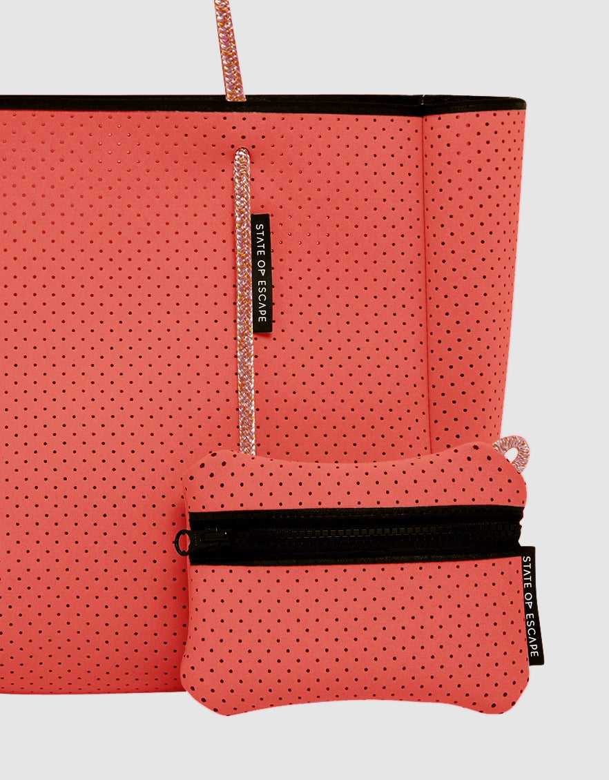 Flying Solo tote in guava