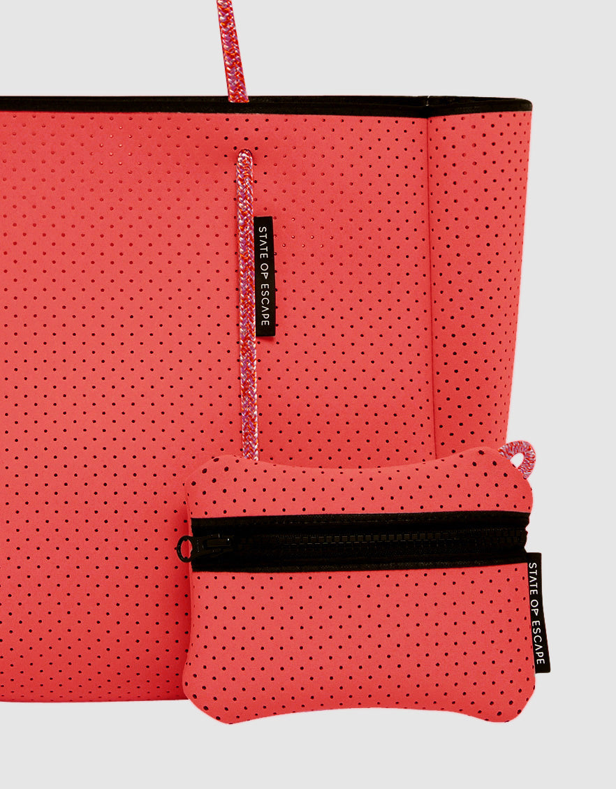 Flying Solo tote in guava