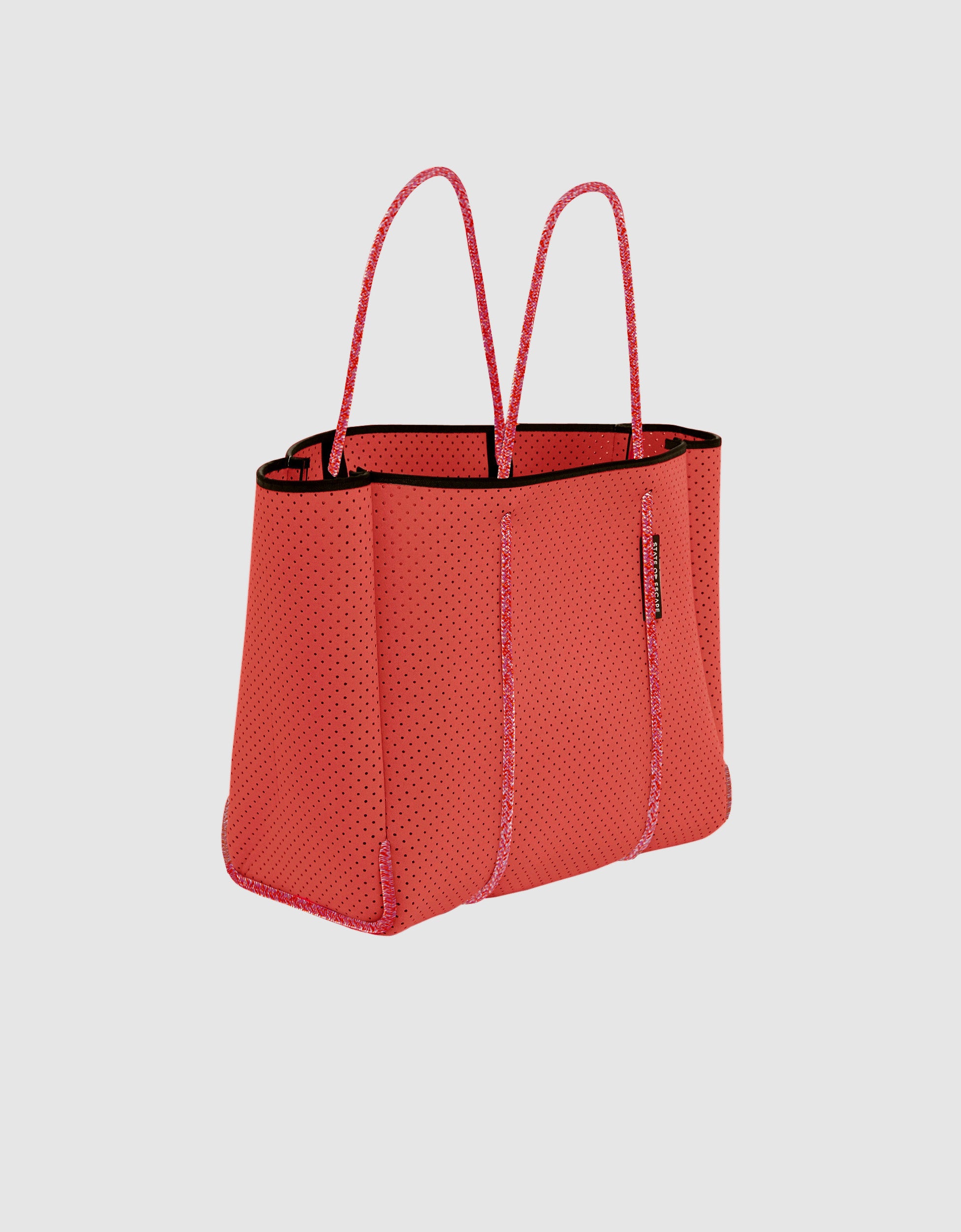 Flying Solo tote in guava