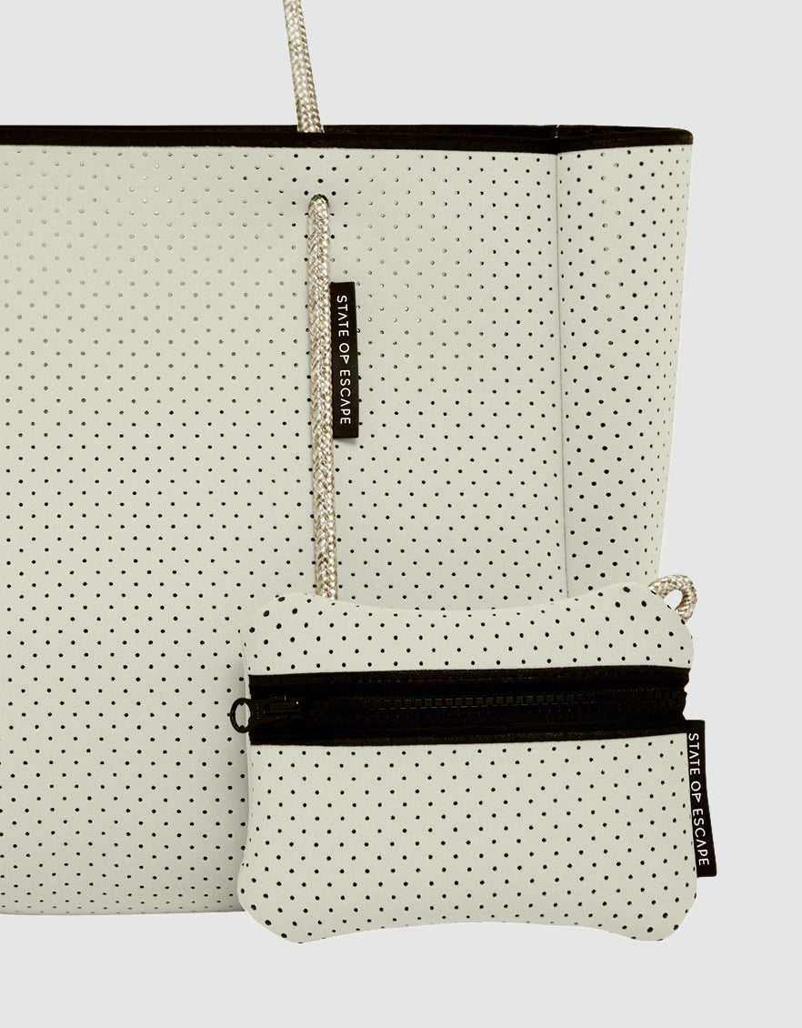 Flying Solo tote in putty/sage green