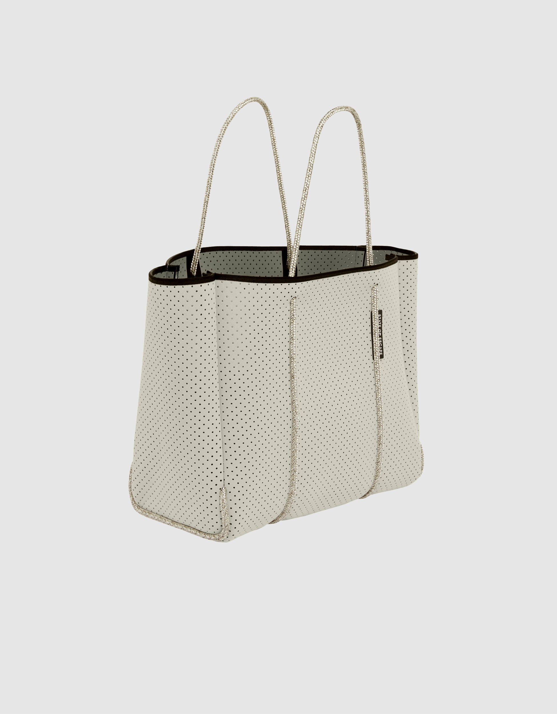 Flying Solo tote in putty/sage green