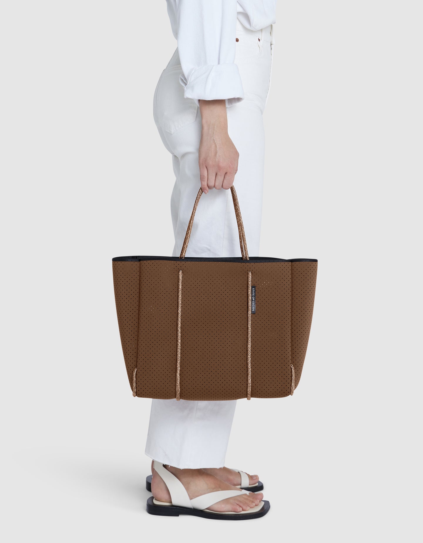 【STATE OF ESCAPE】ツートーンカラー★ Flying Solo tote Flying Solo tote in sage / blush (dual tone) – State of Escape