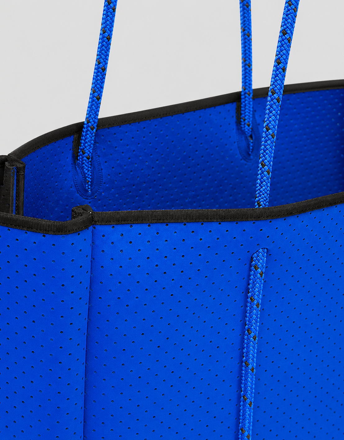 Flying Solo tote in electric blue