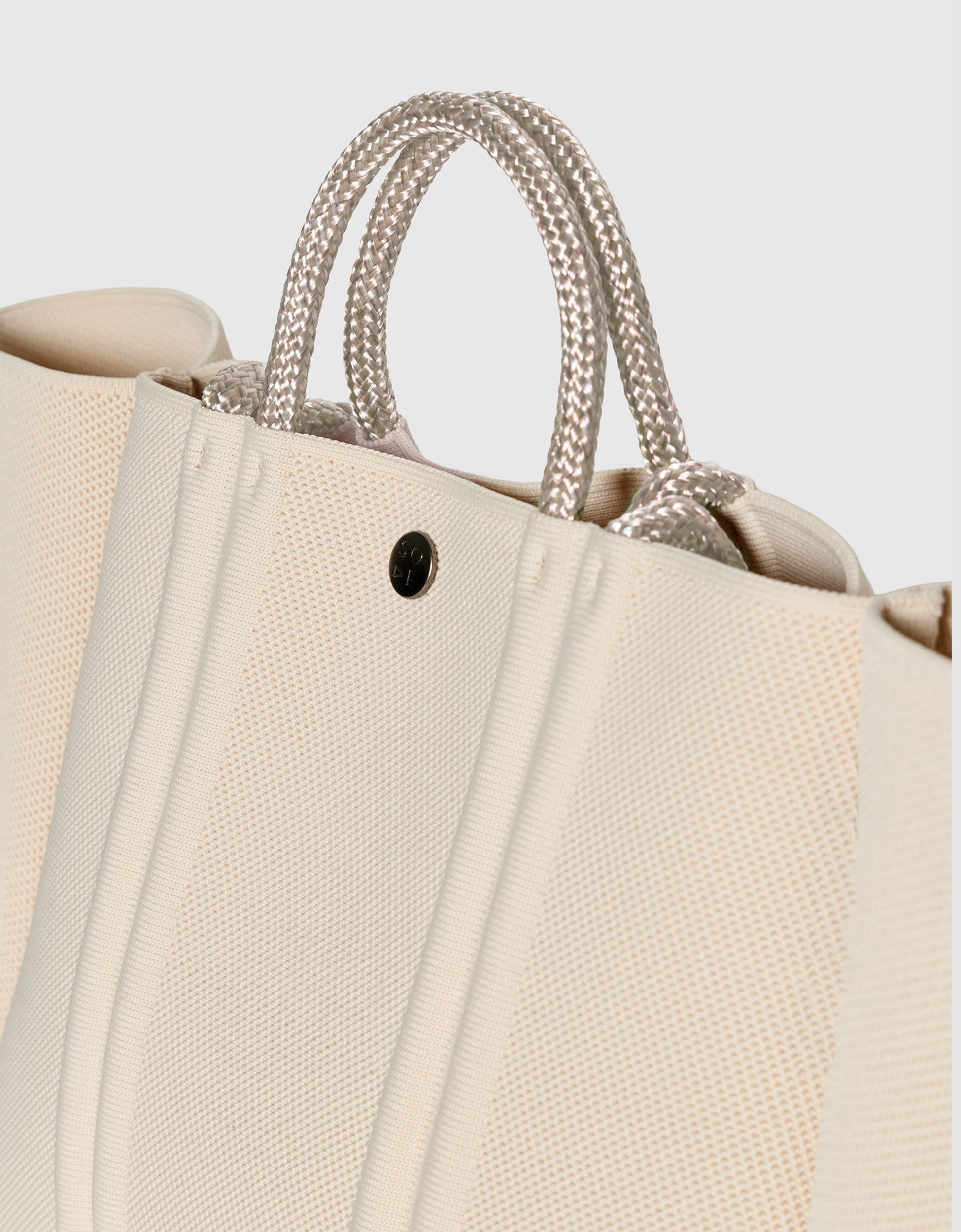 Meridian midi tote in crema