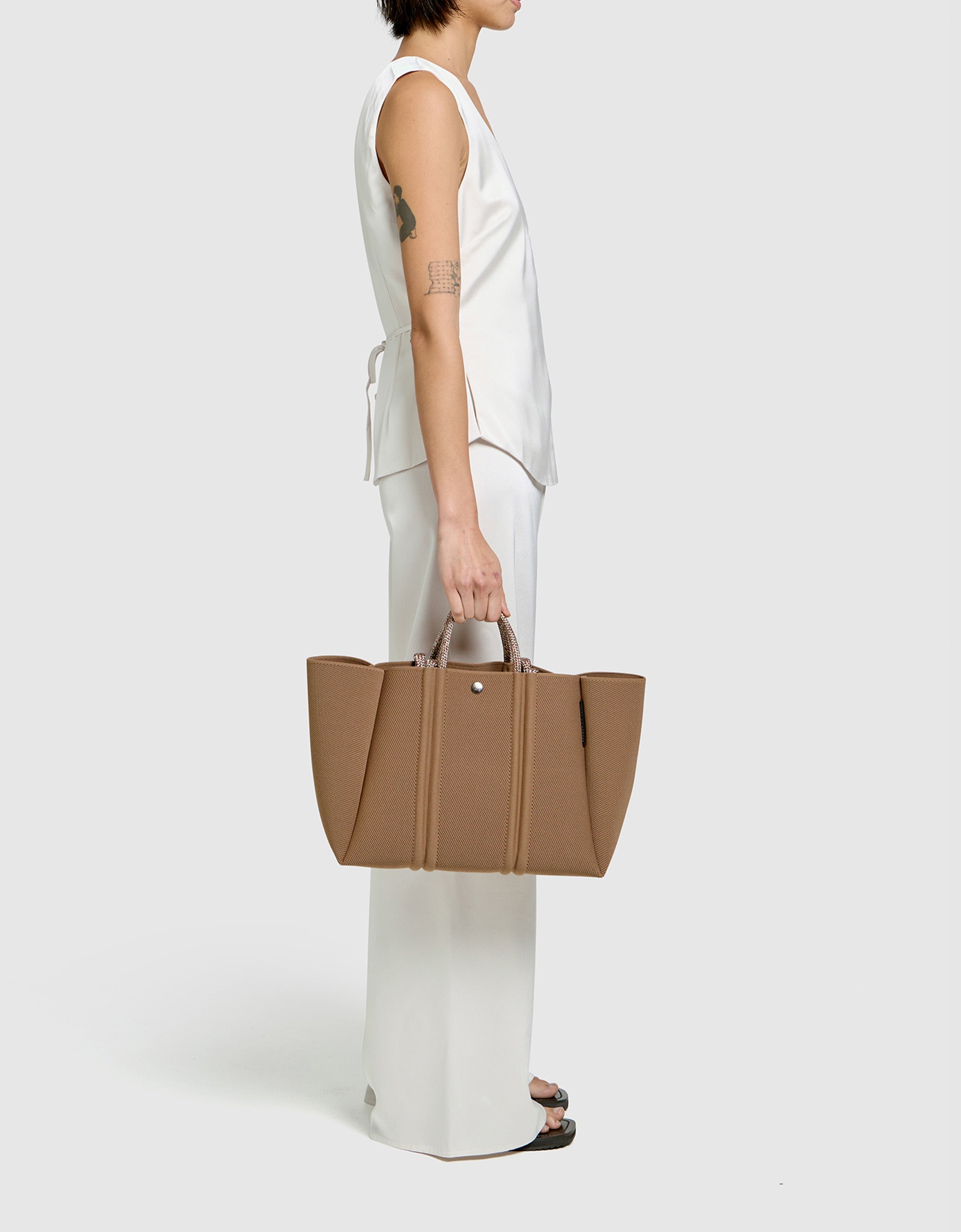 Meridian midi tote in hazelnut