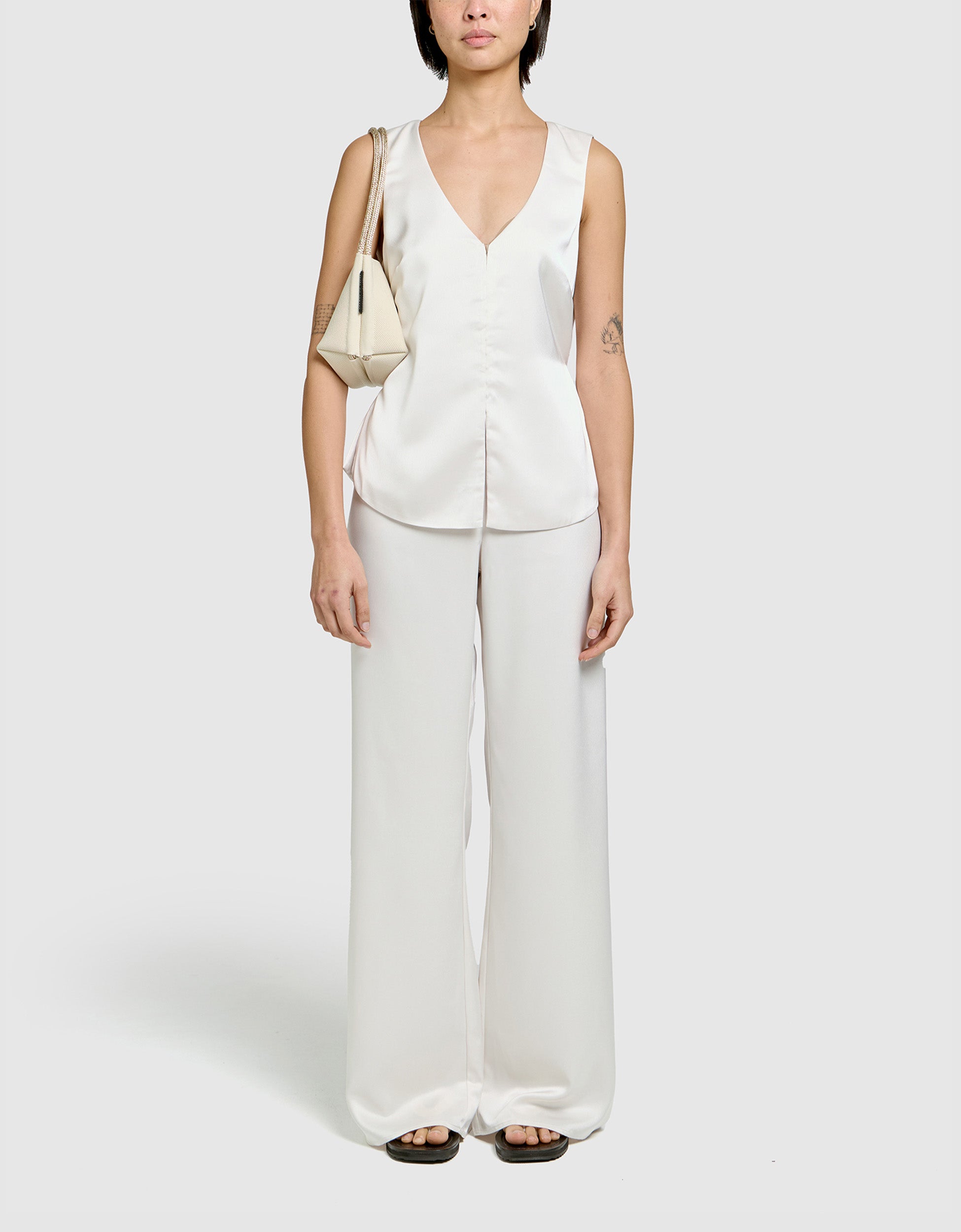 Meridian shoulder bag in crema