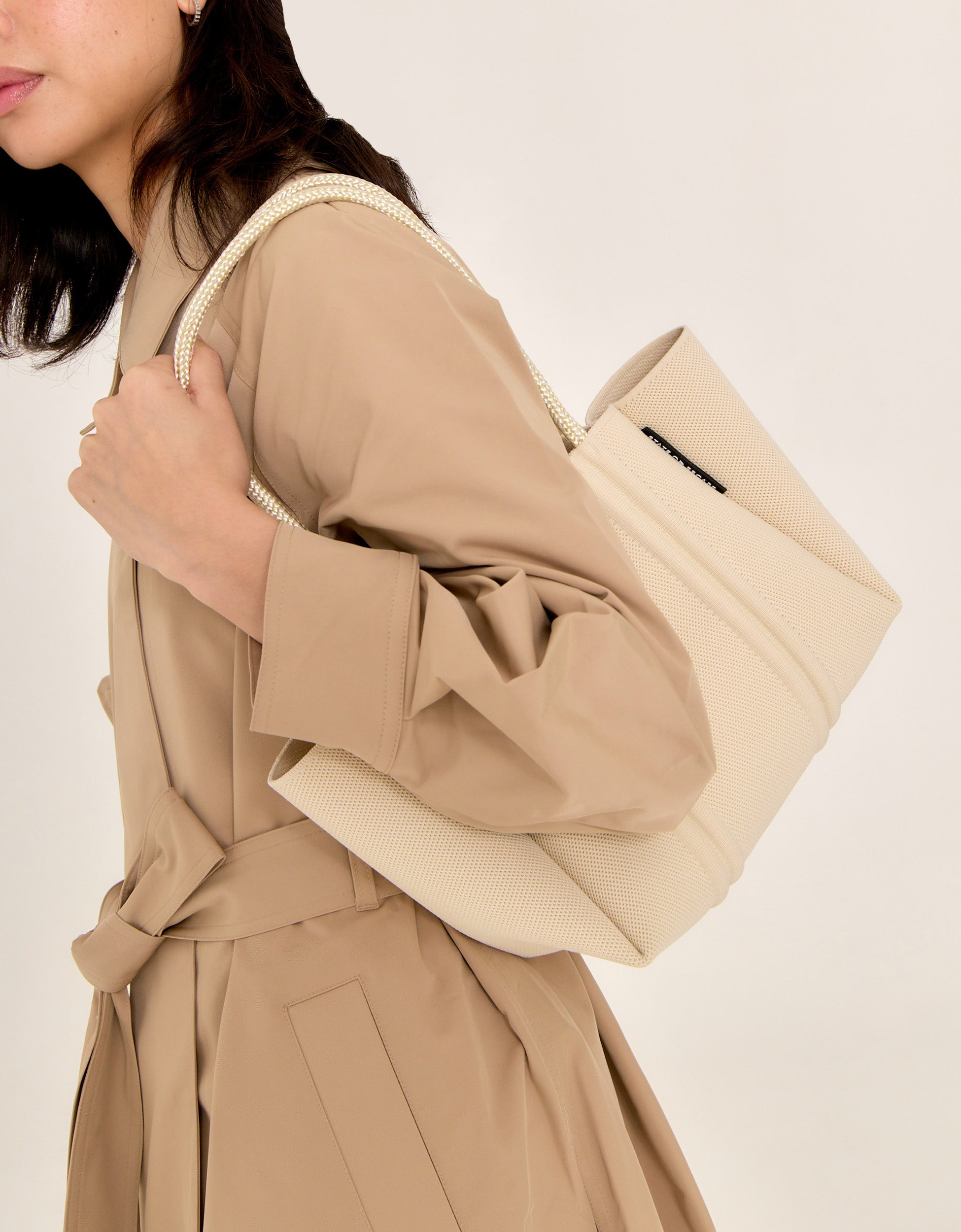 Meridian small tote in crema
