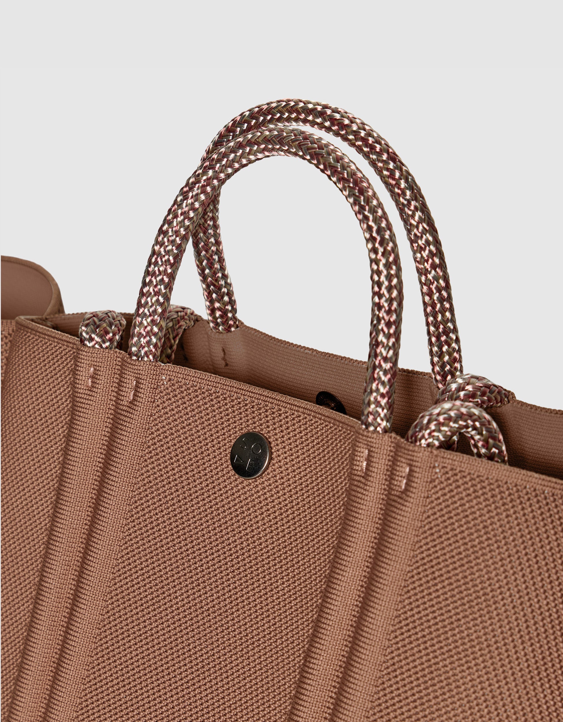 Meridian small tote in hazelnut