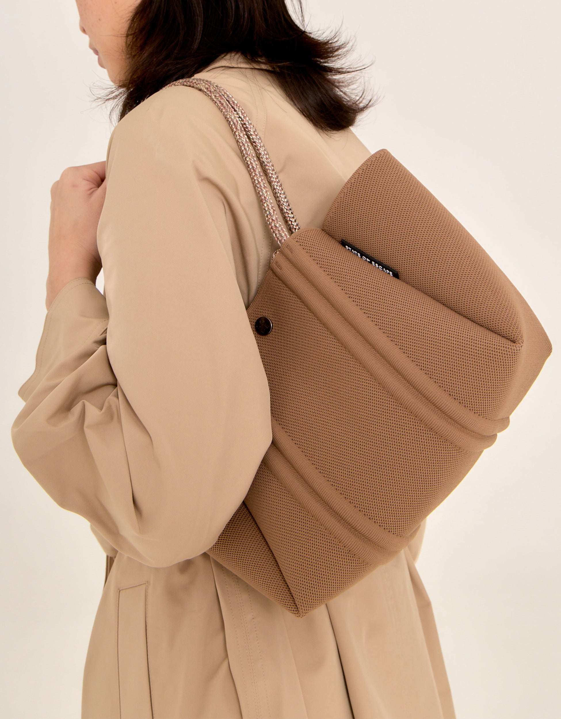 Meridian small tote in hazelnut