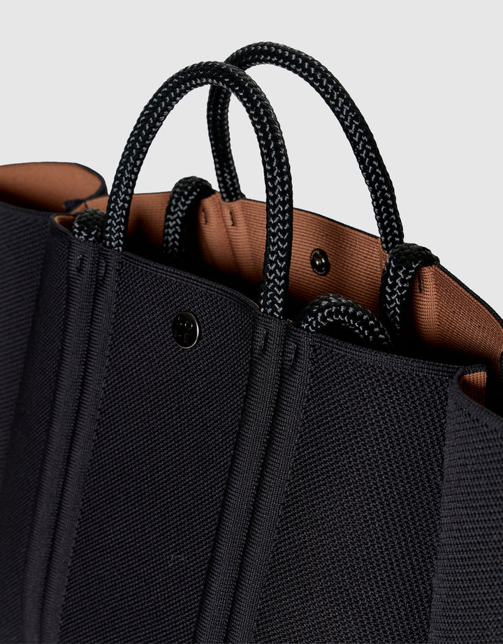 Meridian midi tote in black / hazelnut – State of Escape