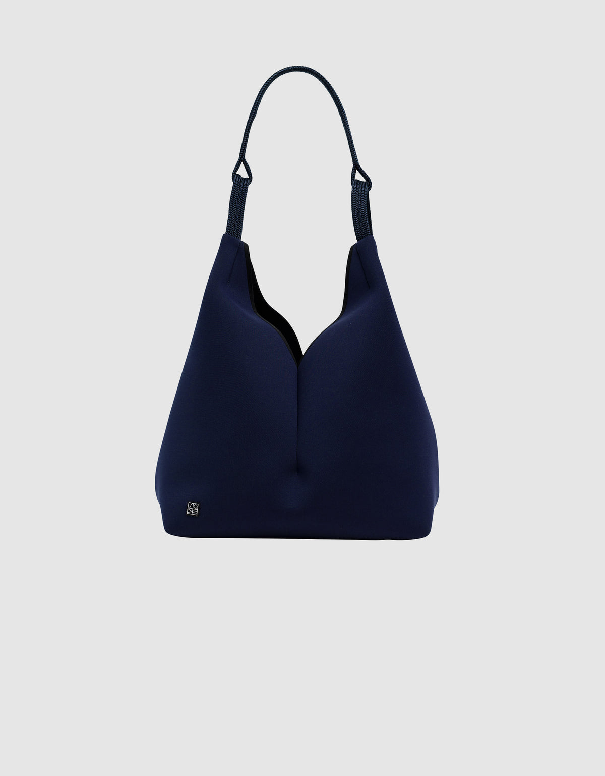 Solstice tote in cosmos
