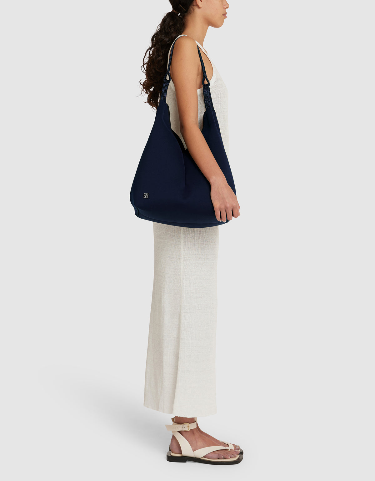 Solstice tote in cosmos