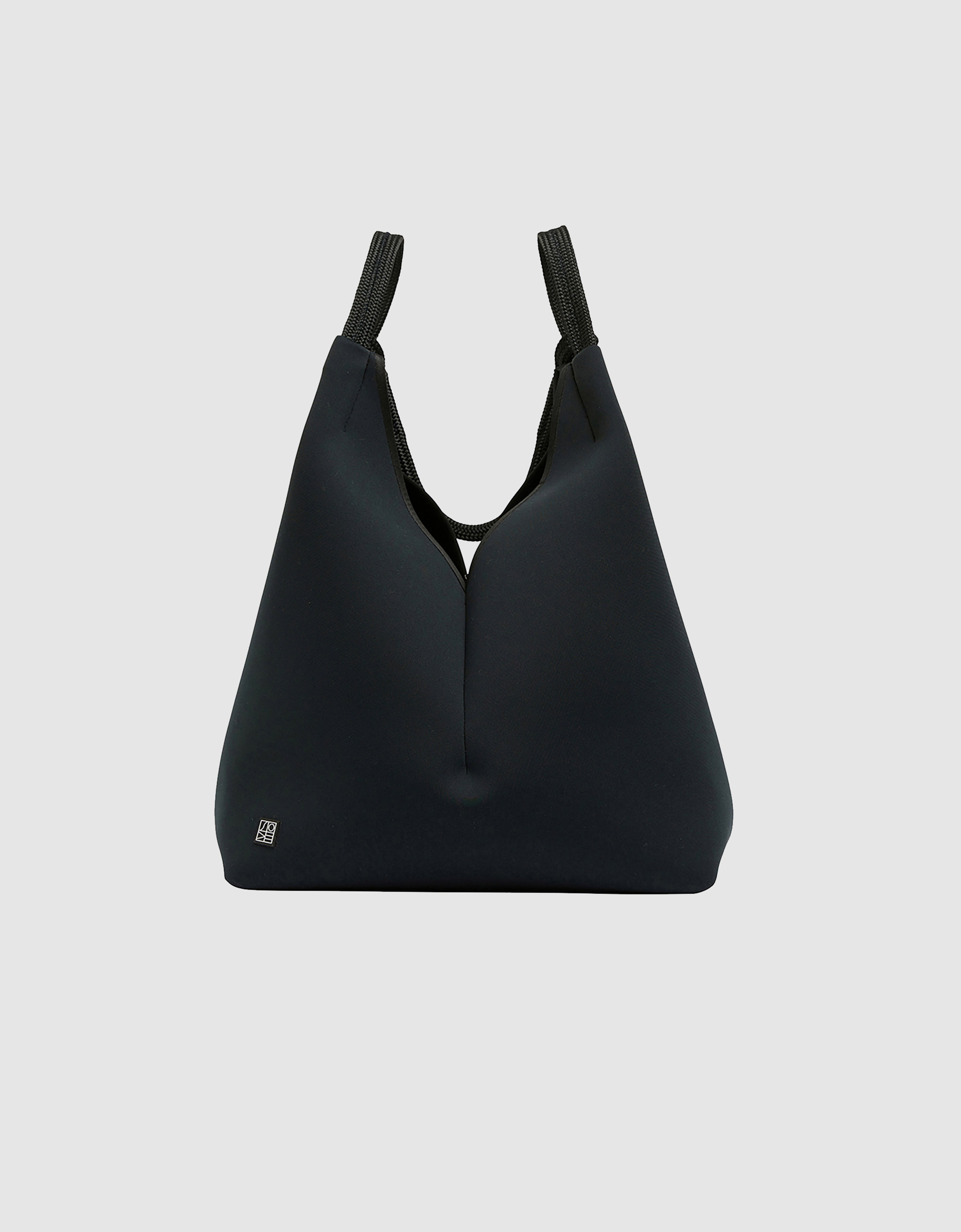 Solstice tote in black
