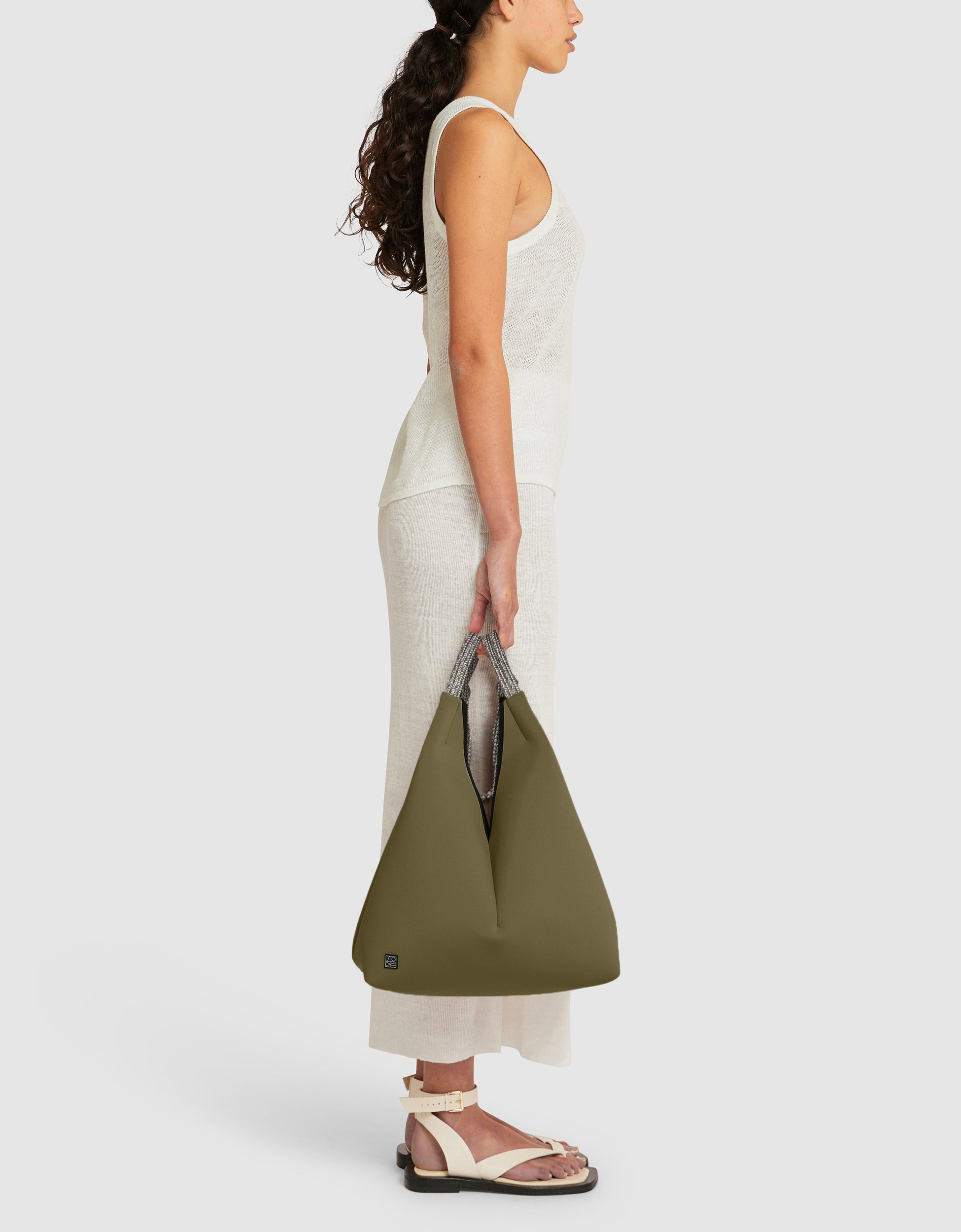 Solstice tote in shadow