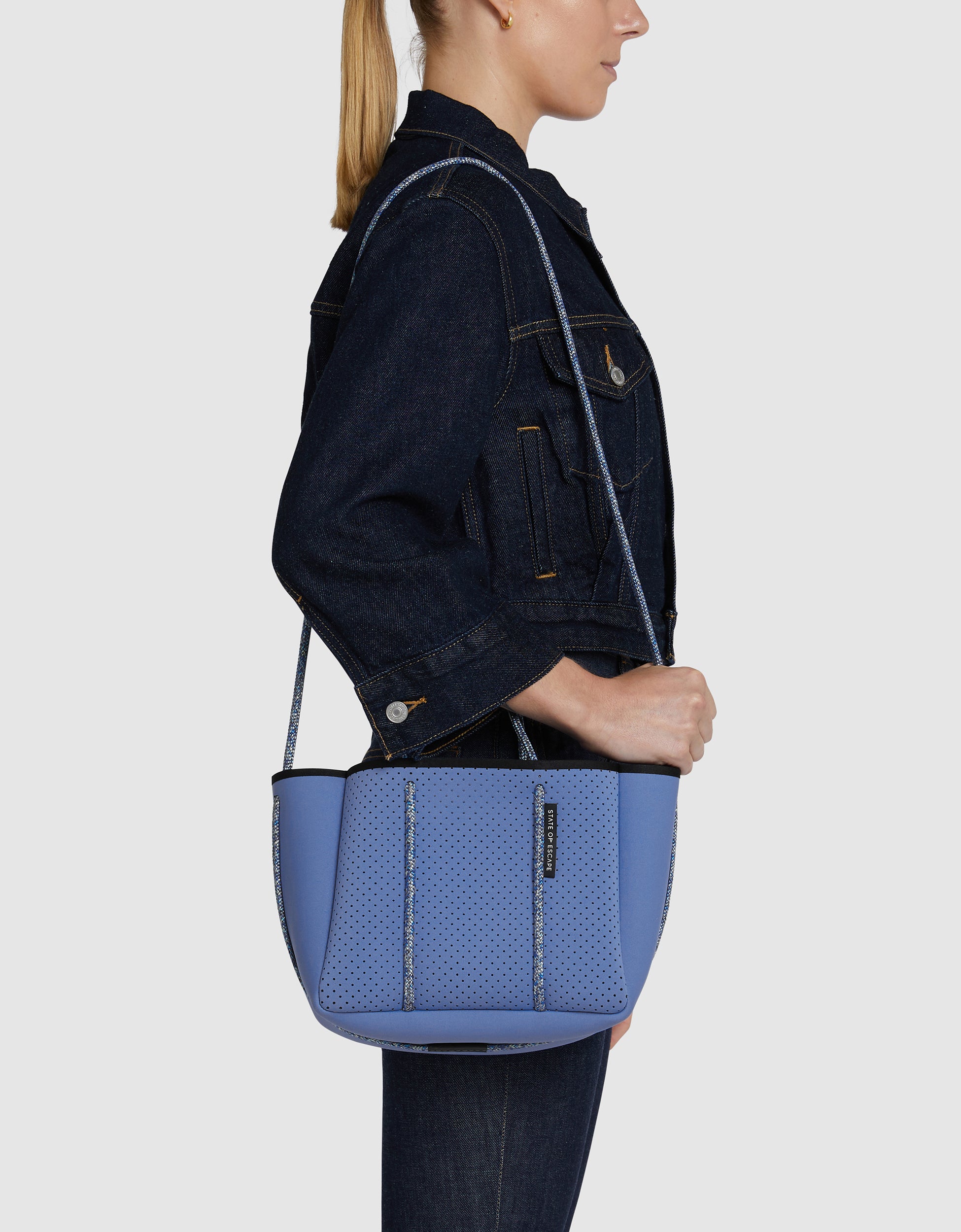 Petite Escape in washed cornflower