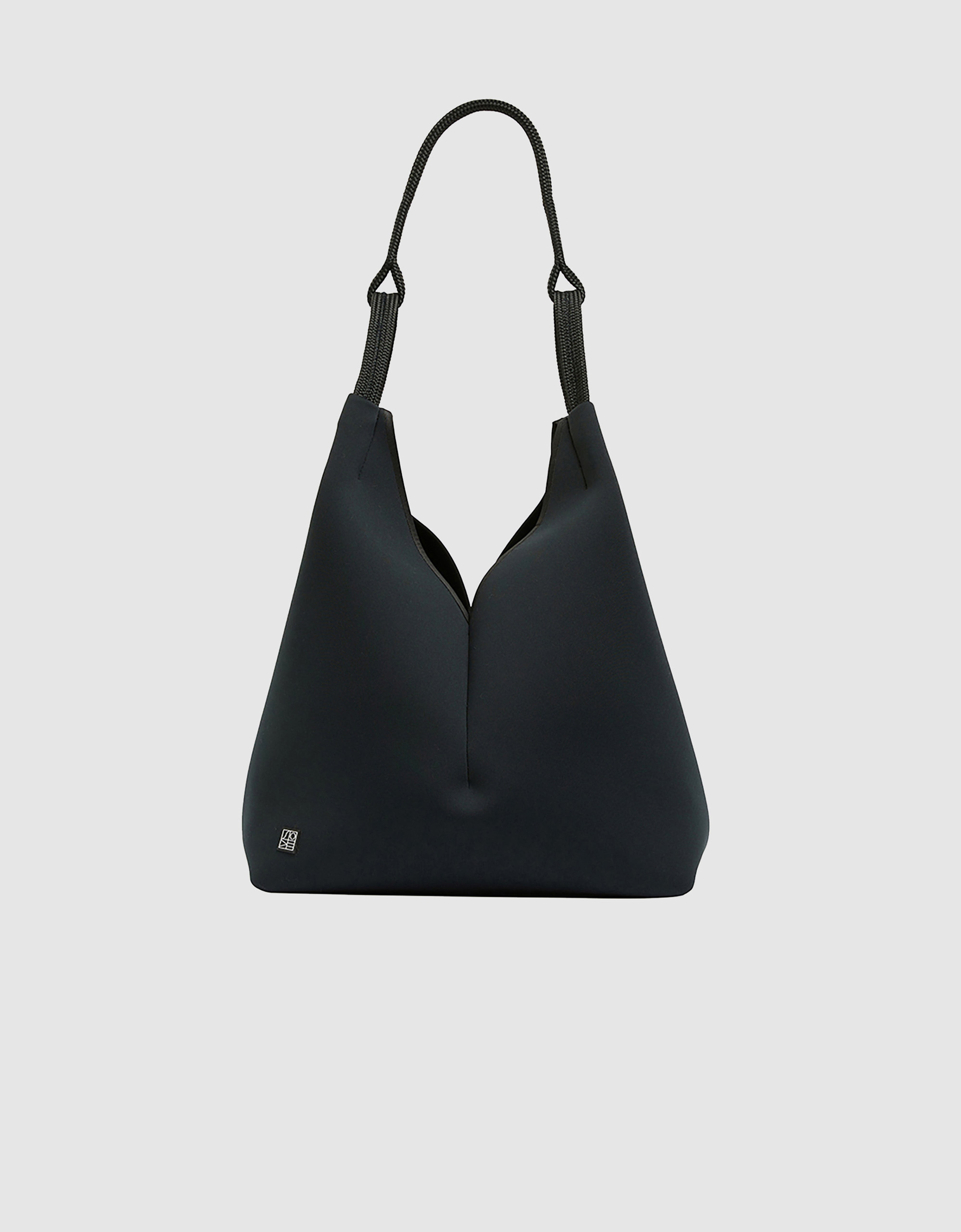 Solstice tote in black