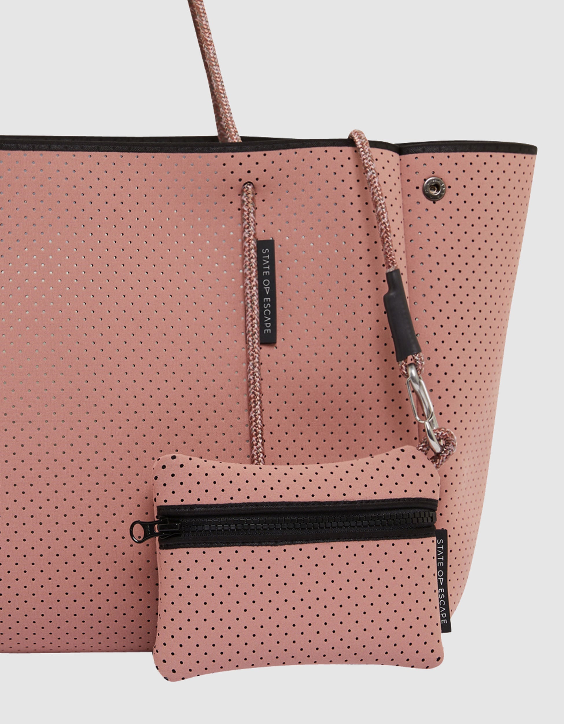 Escape™ tote in deep musk / dove (dual tone)