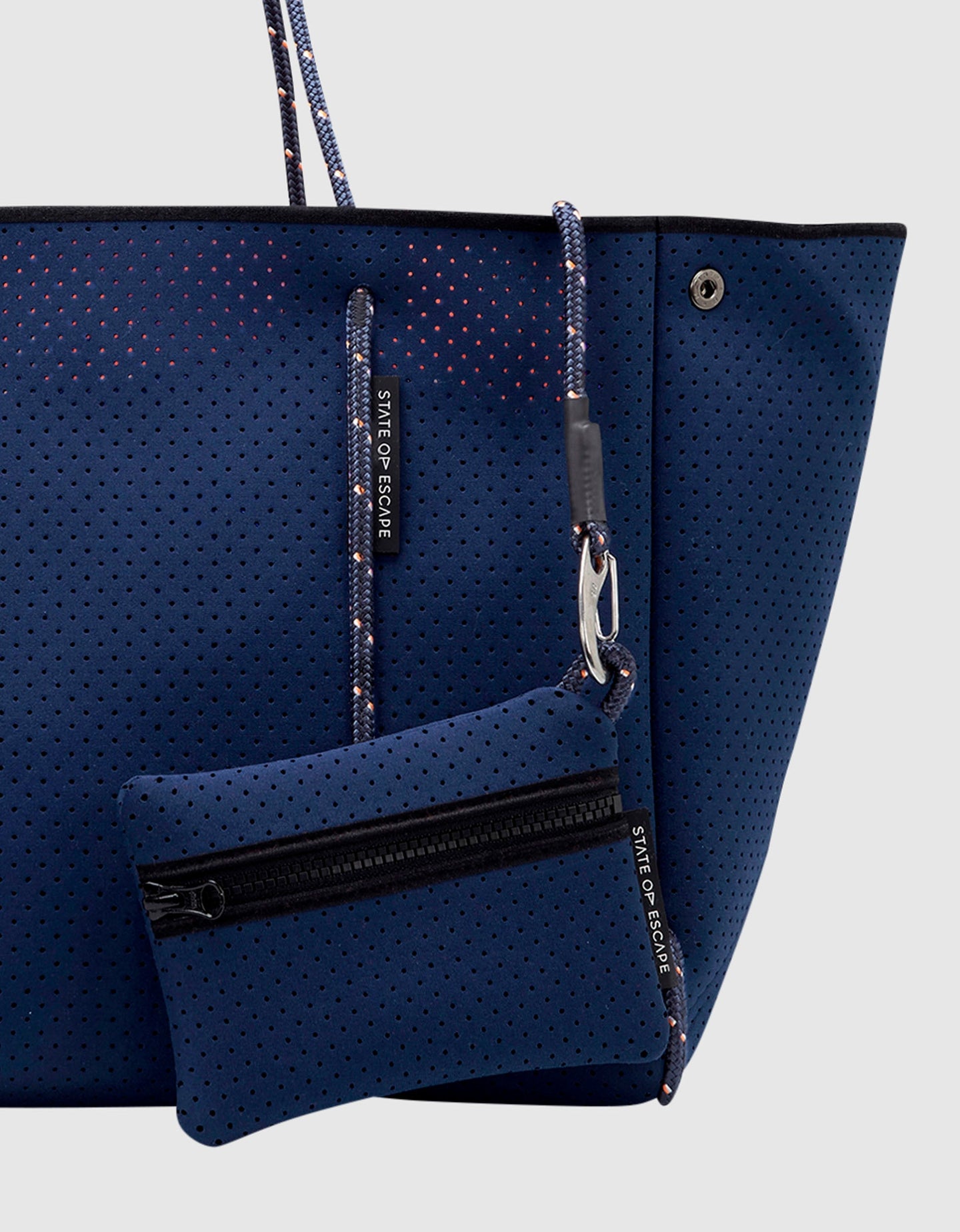 Escape™ tote Navy & Hot Coral Dual Tone State of Escape