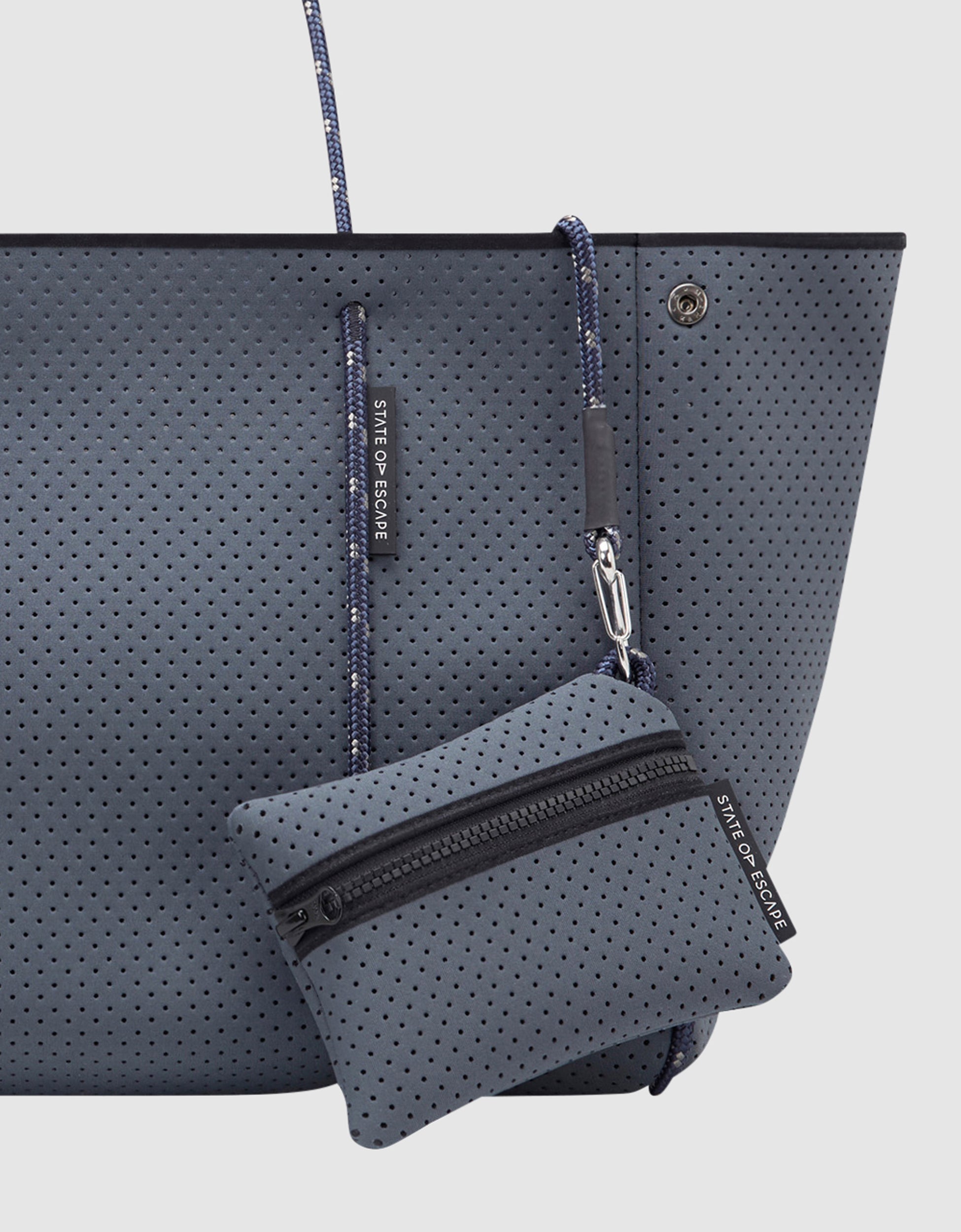 Escape™ tote in pewter