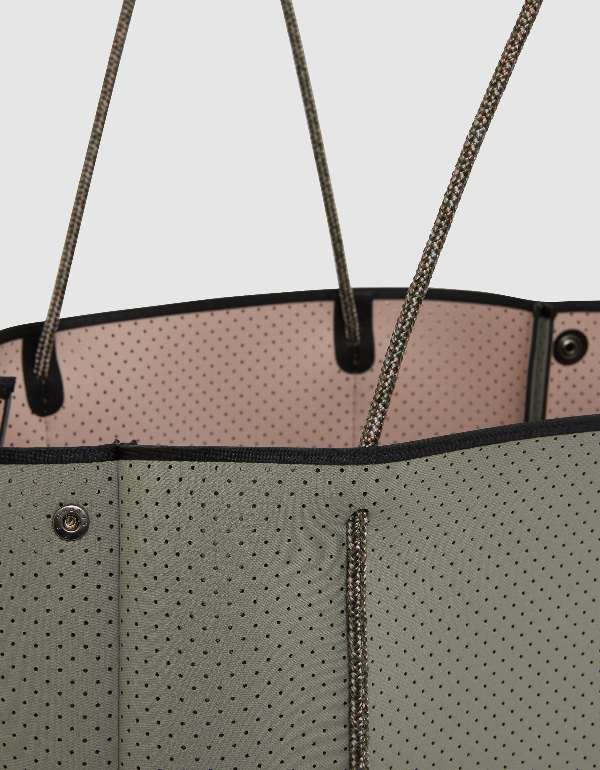 Escape™ tote in sage / blush (dual tone)