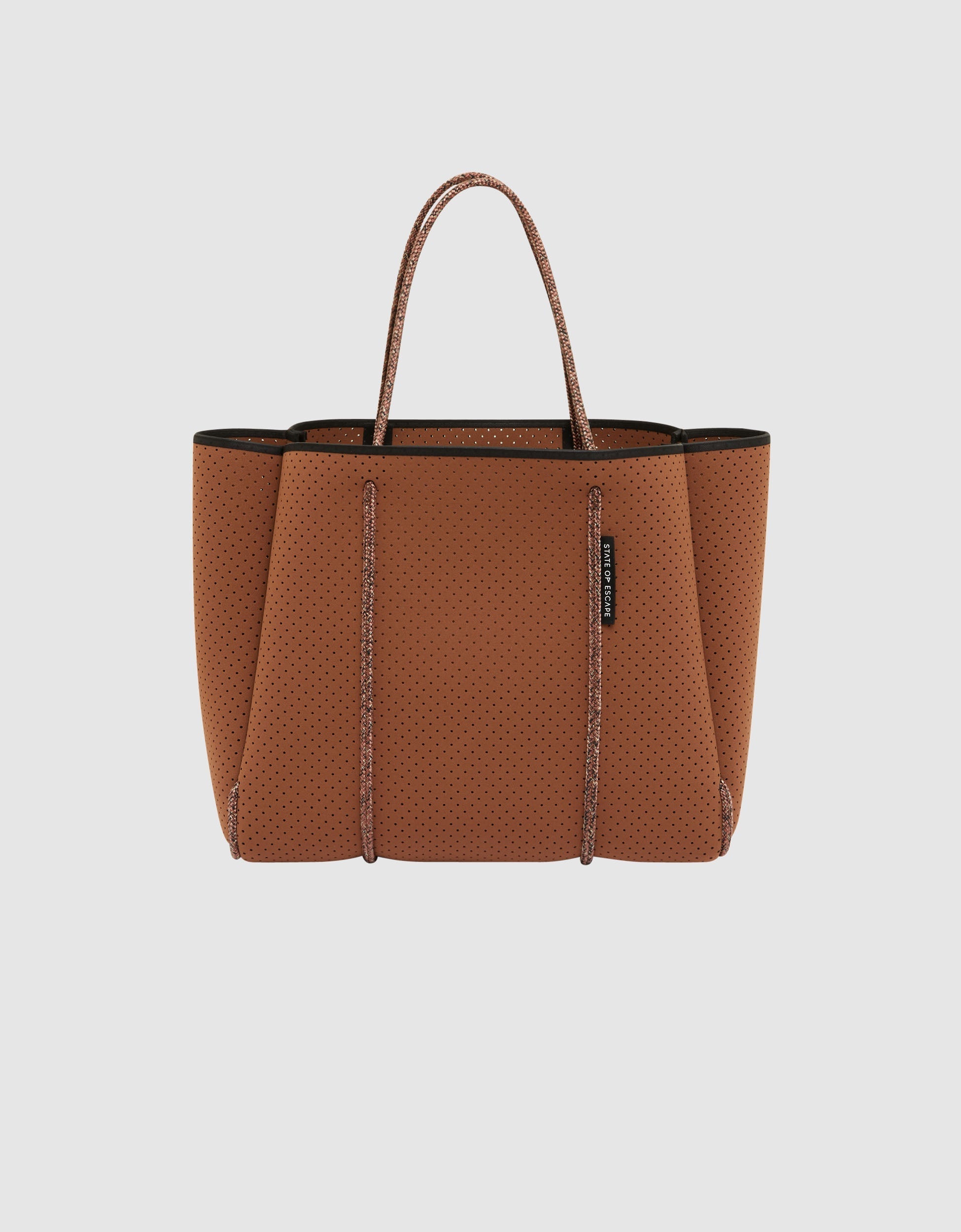 Flying Solo tote in saddle – State of Escape